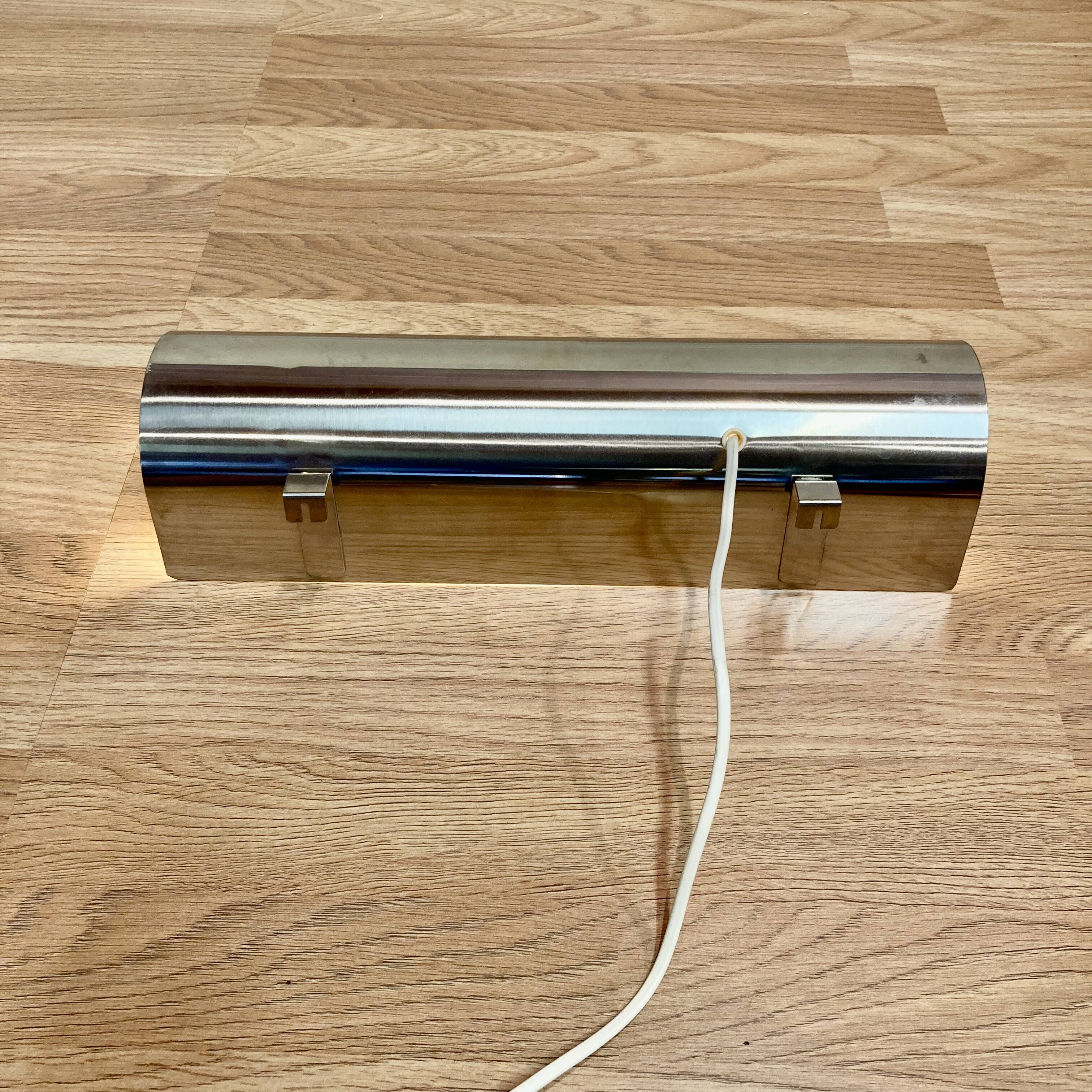 LARGE STEEL WALL LIGHT SCANDINAVIAN DESIGN 1970.