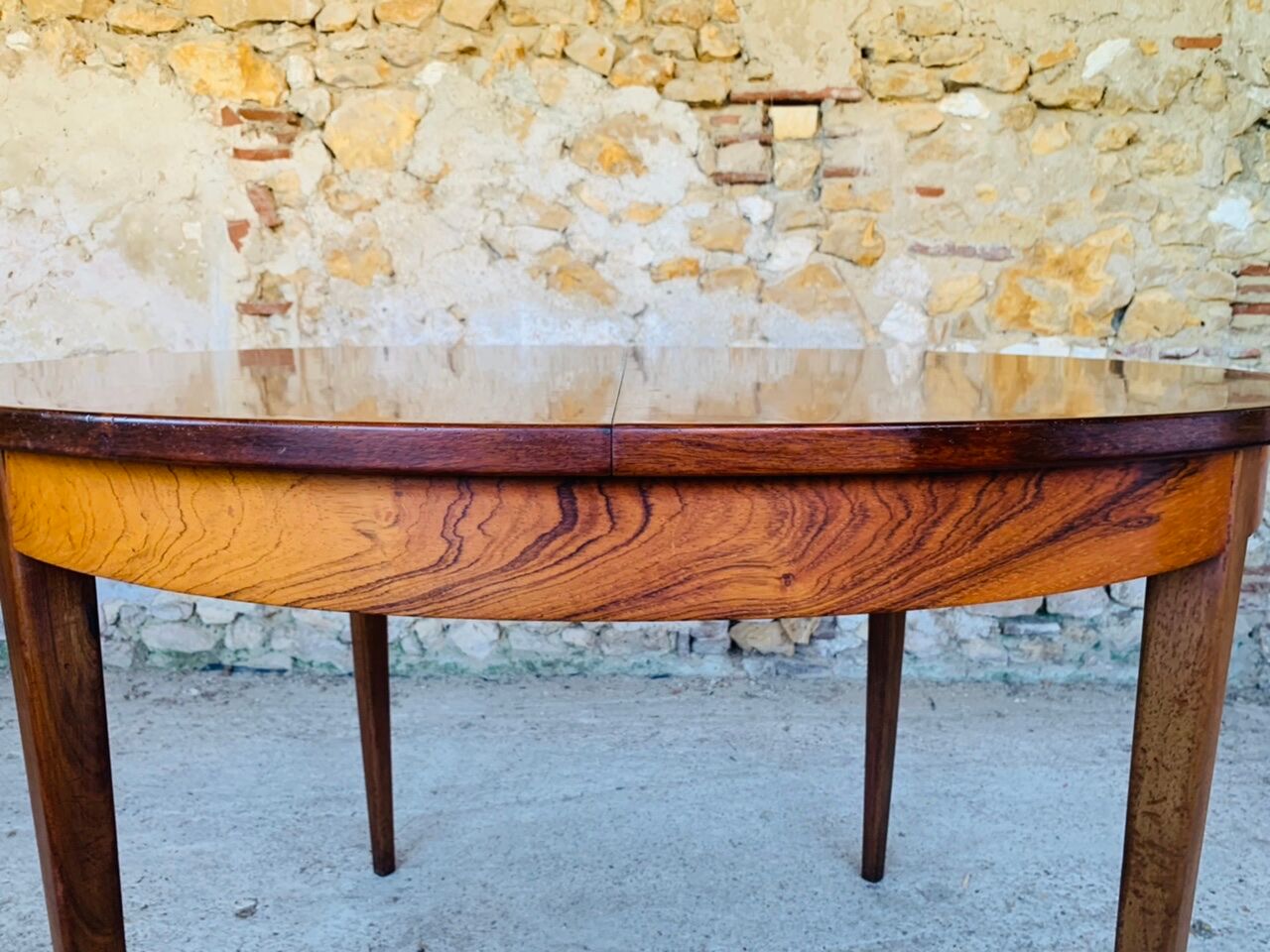 Extendable dining table with butterfly extensions in rosewood circa 60's