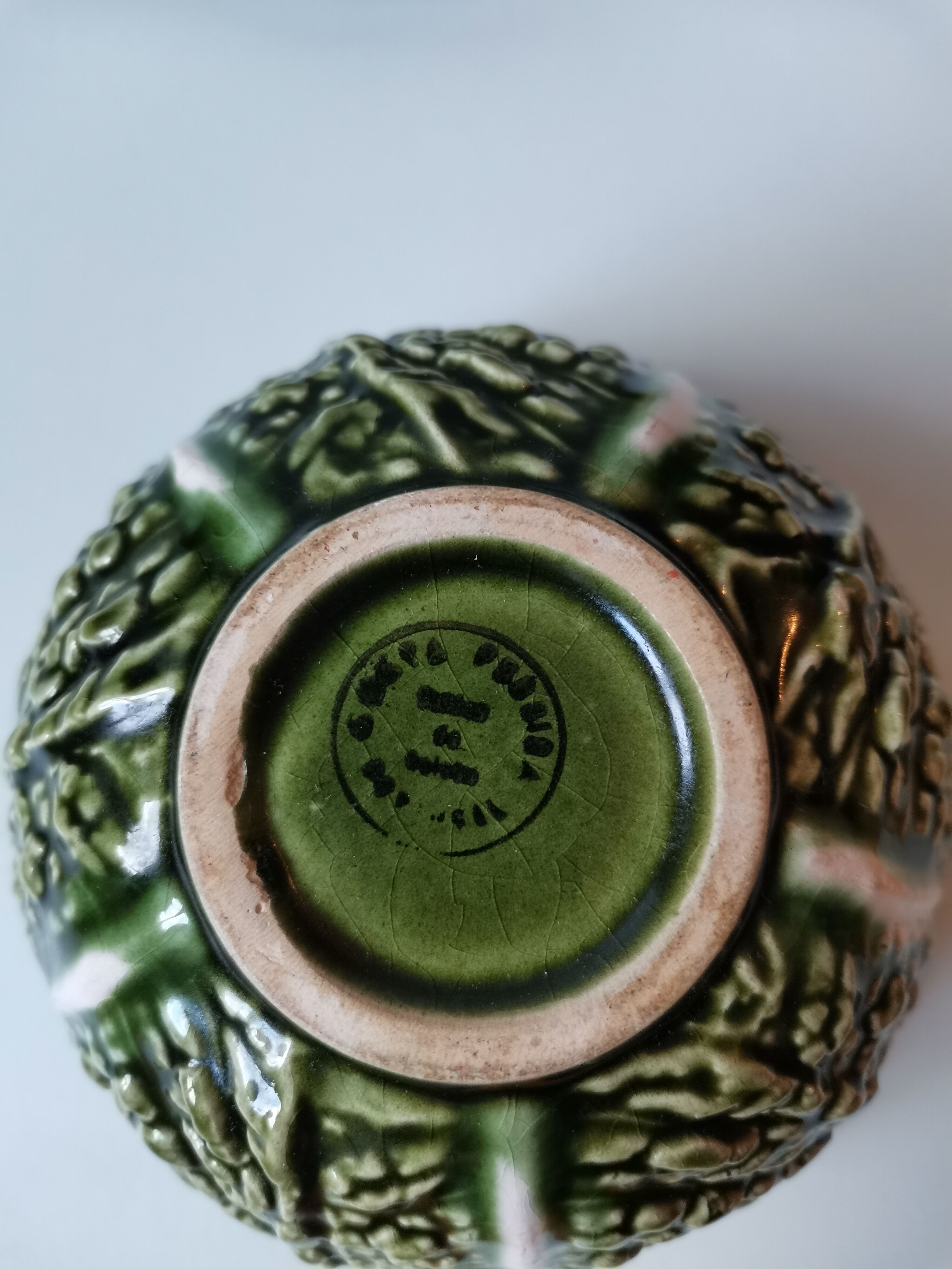 Bowl with saucer vintage slurry green Portugal cabbage leaf