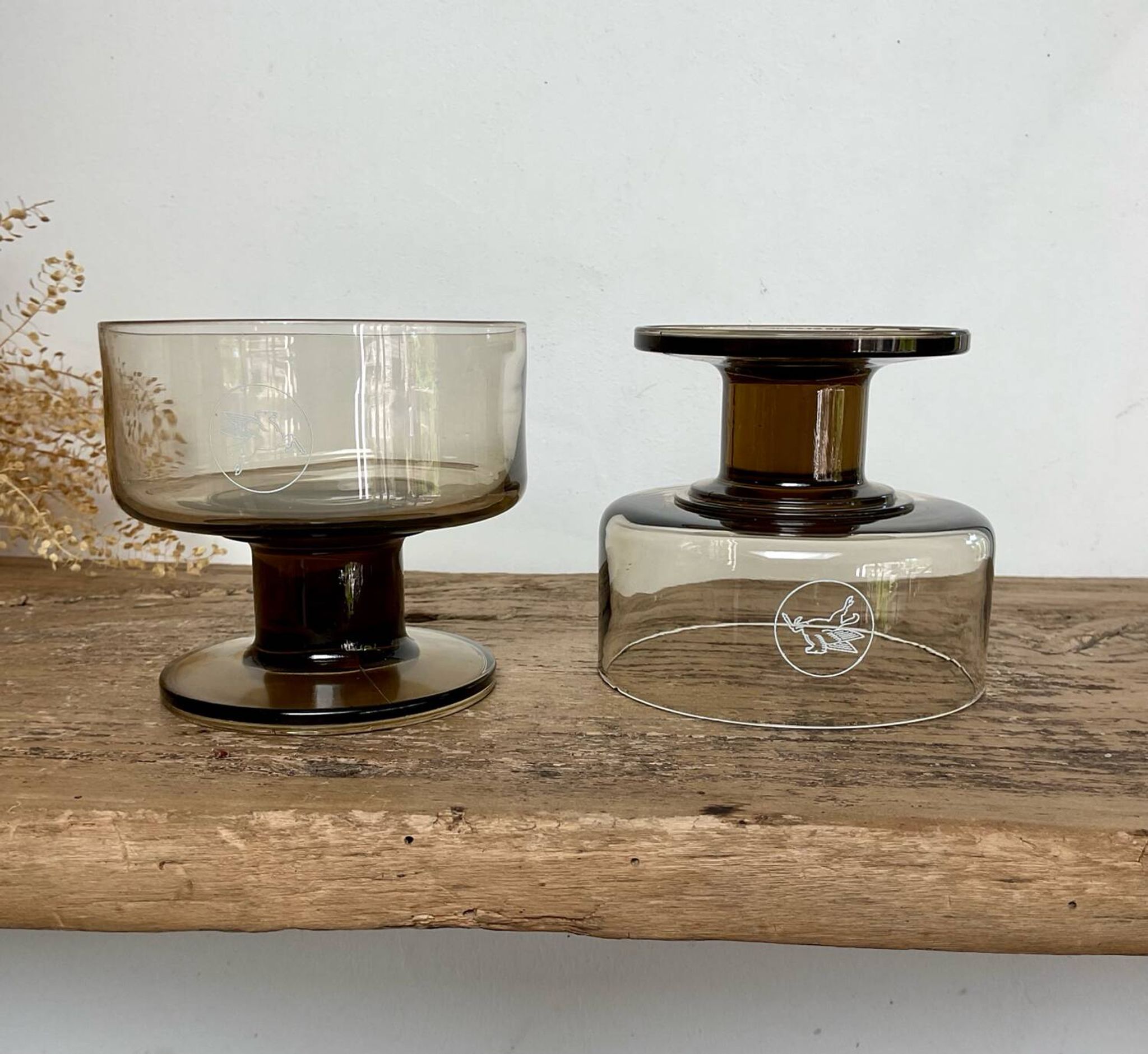 6 coupes pieds fumés « Mobil »