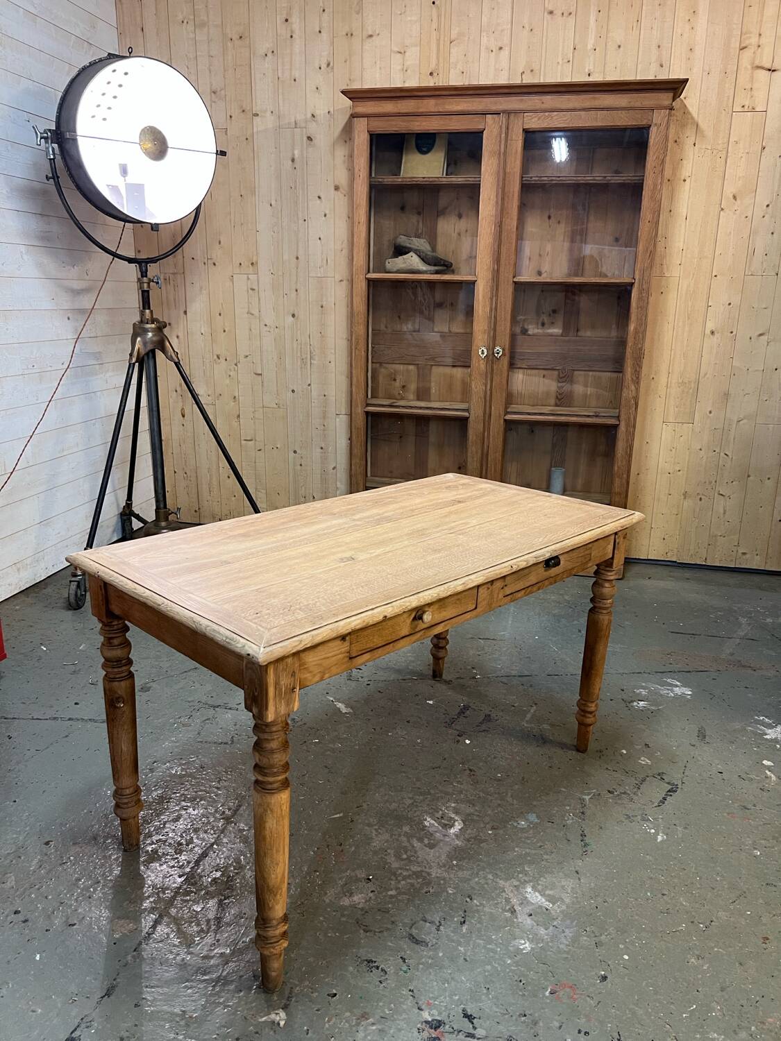 Table de ferme en chêne pied tournés