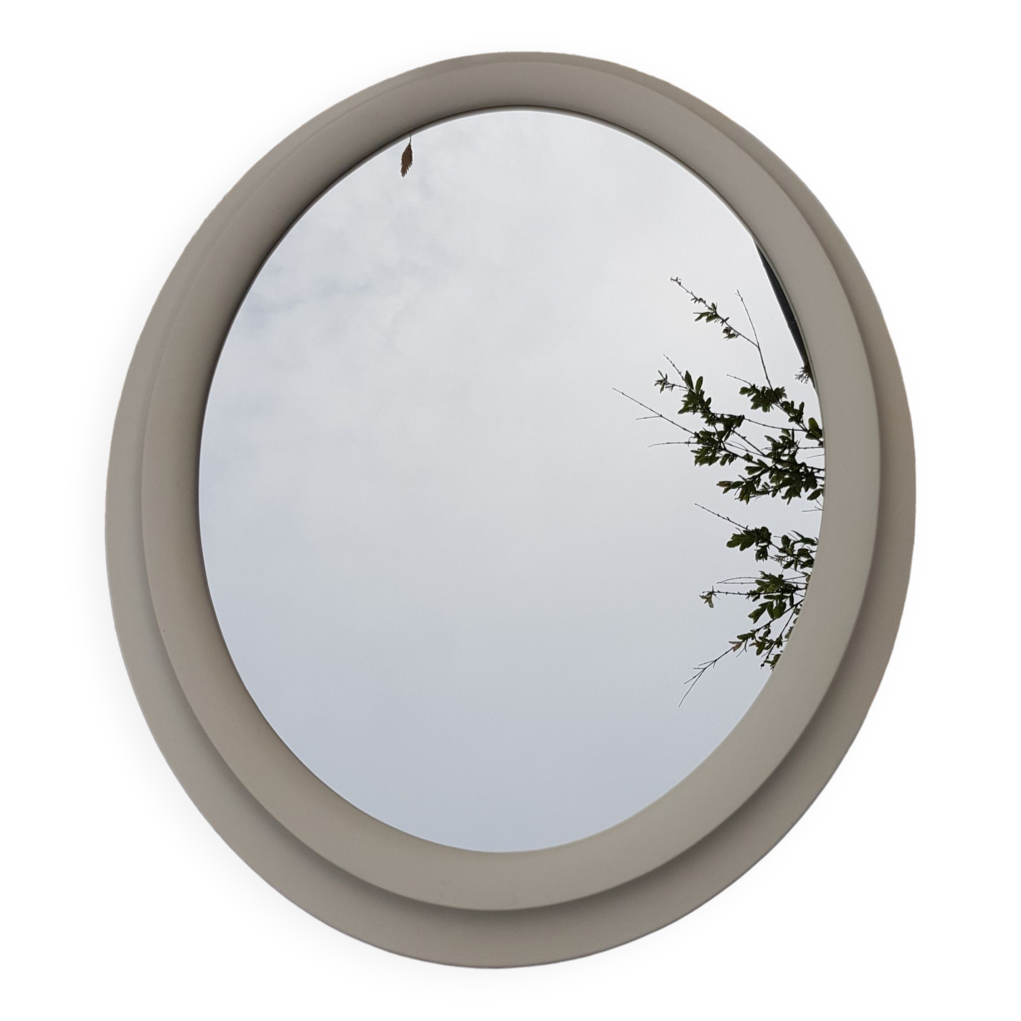 Oval wooden mirror