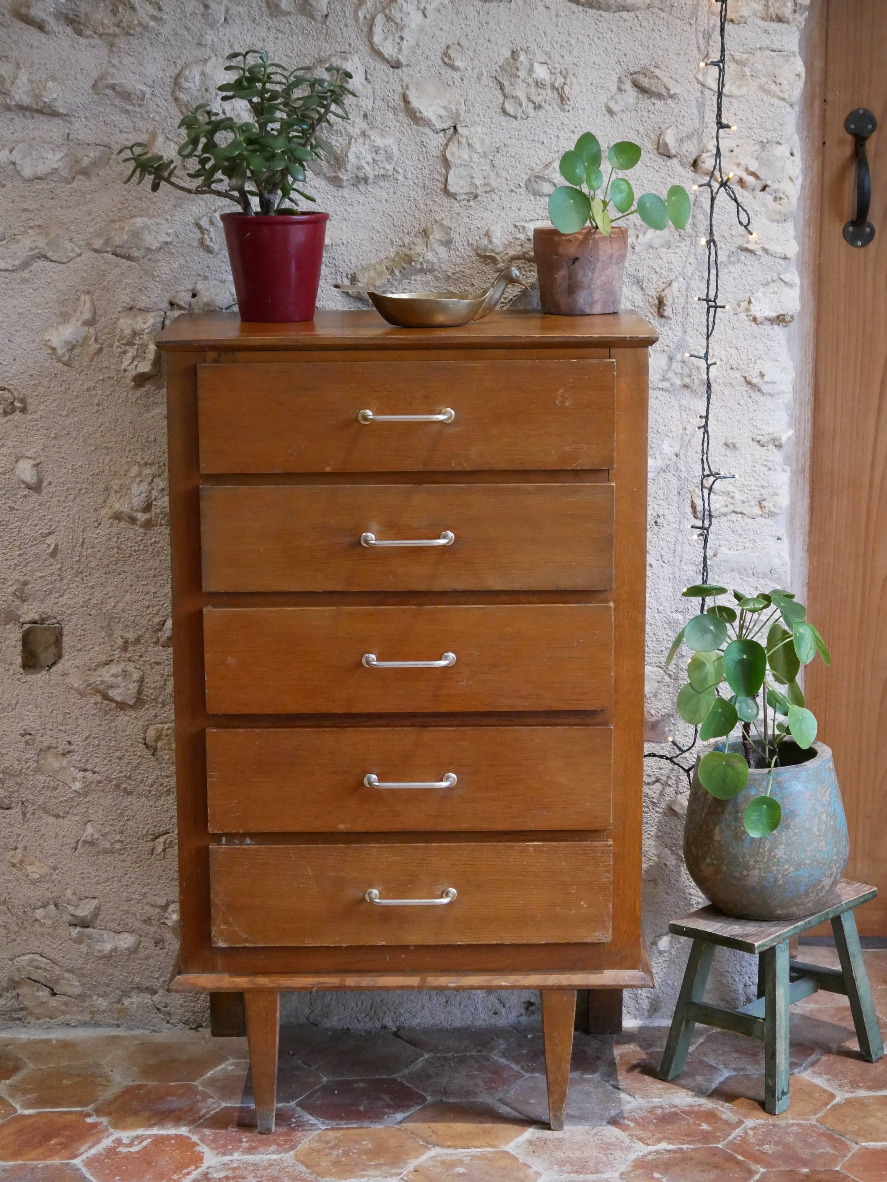 Chiffonnier dresser