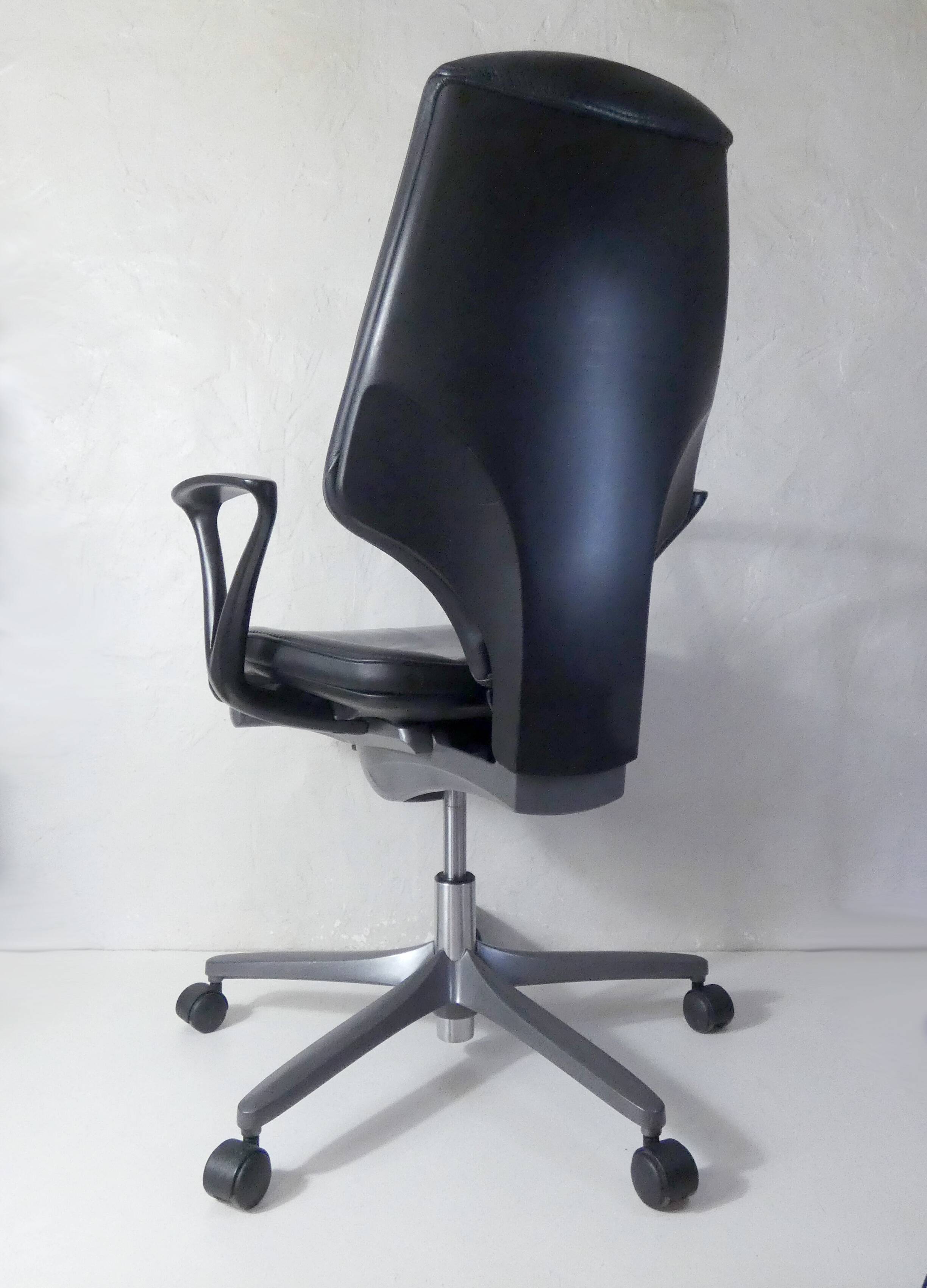 Vintage design Giroflex 64 leather office chair