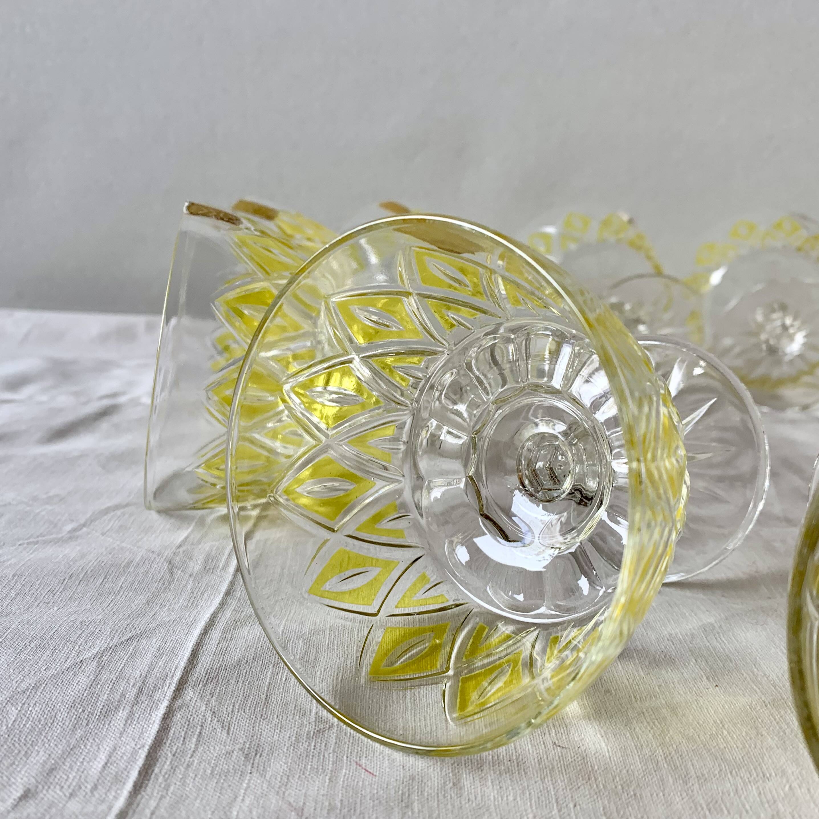 Set of 12 glasses - VMC Reims Arlequin champagne glasses - yellow decor