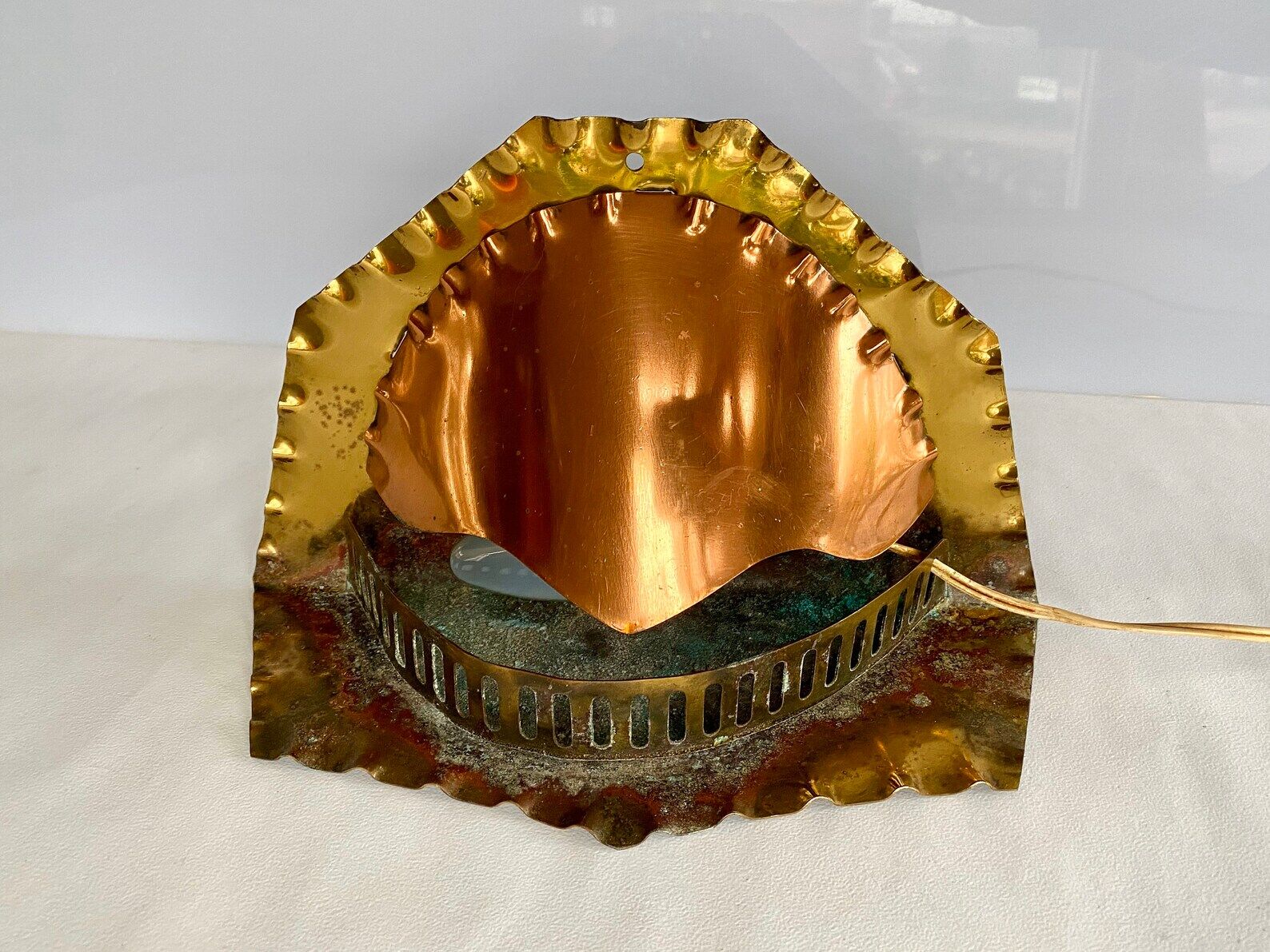 Unique mid century table lamp "fireplace" copper & brass, art deco, vintage light