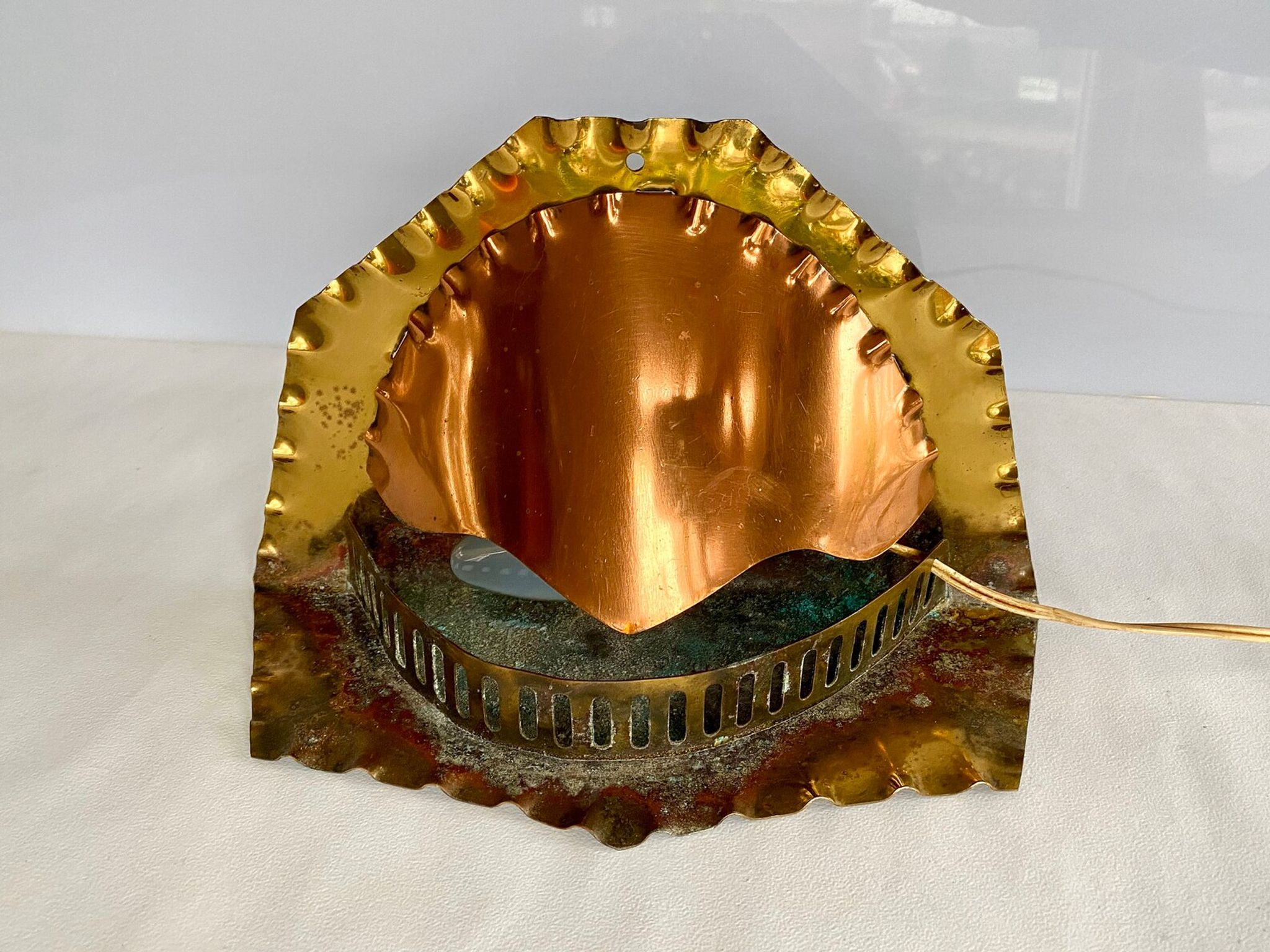 Unique mid century table lamp "fireplace" copper & brass, art deco, vintage light