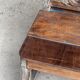 Mini banc à dossier sculpté à motif de rosace et volutes H59 L51