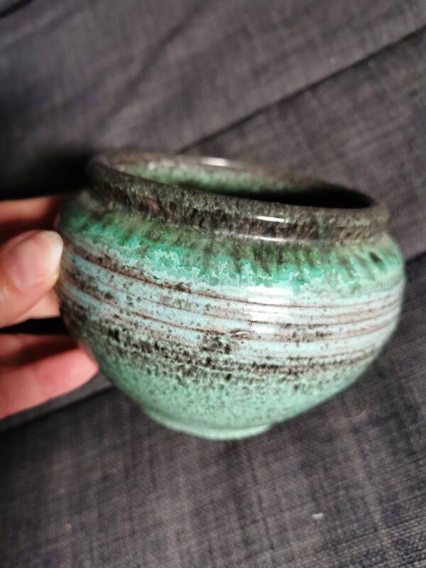 Poterie Accolay. Céramique vintage.