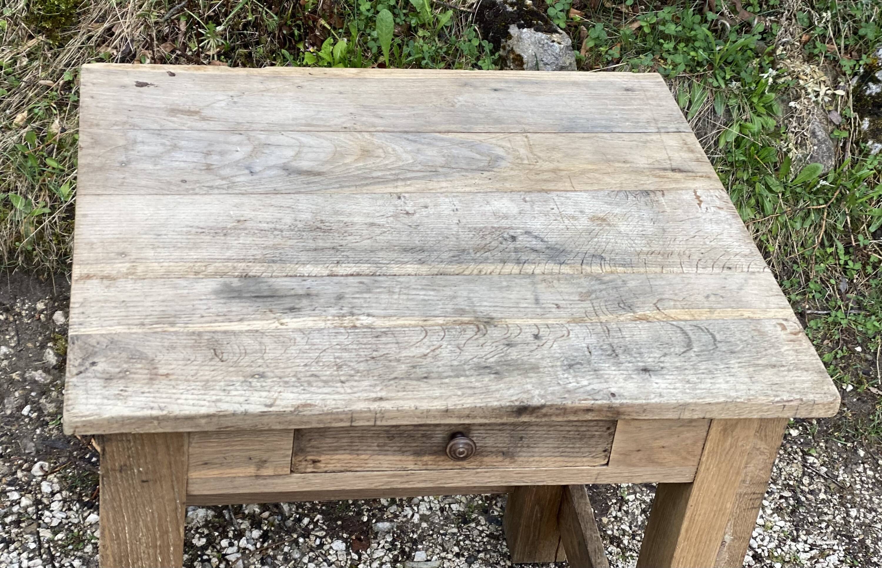 Brutalist table with 1 drawer, stripped oak.