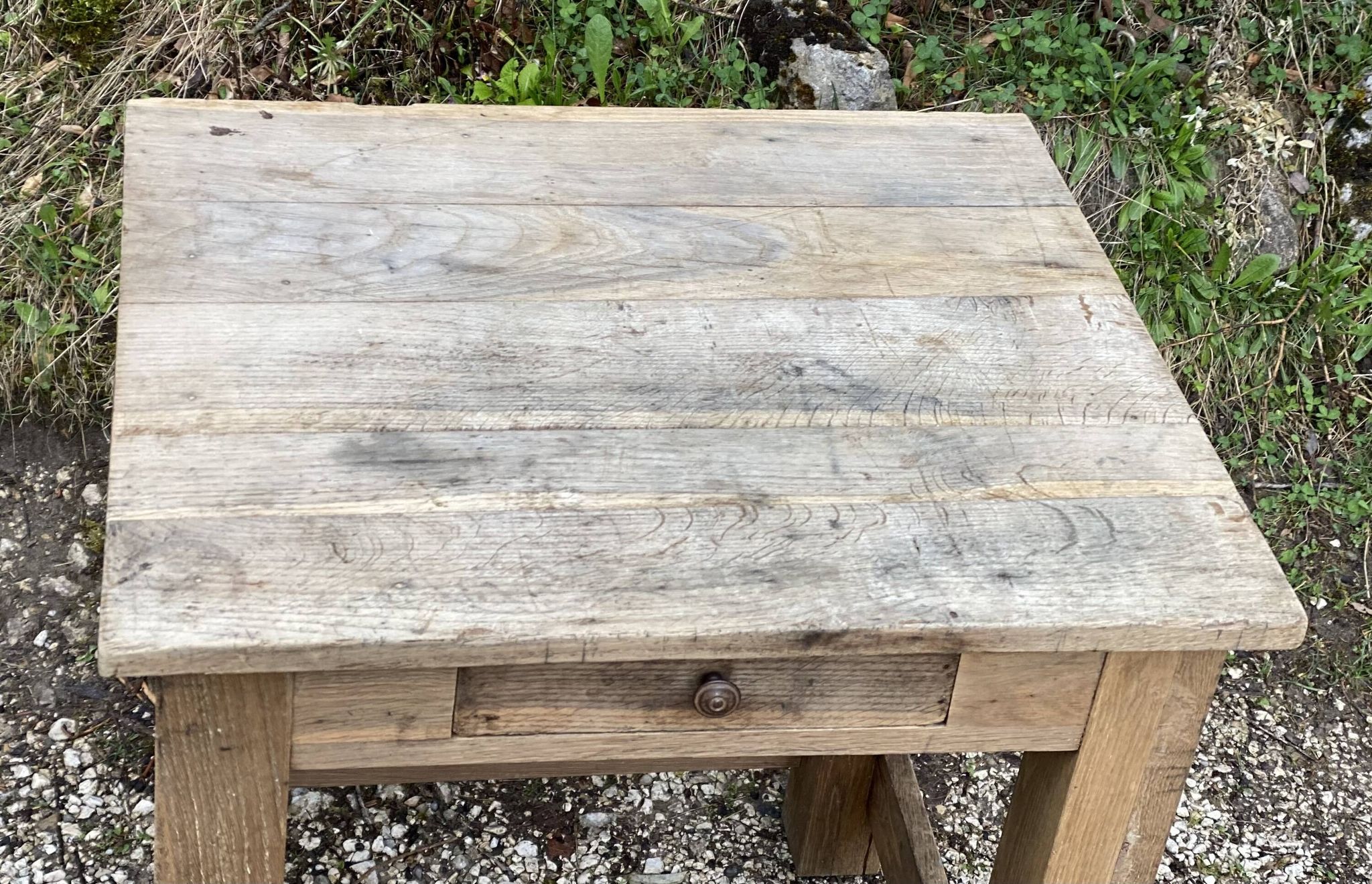 Table brutaliste à 1 tiroir chêne décapé