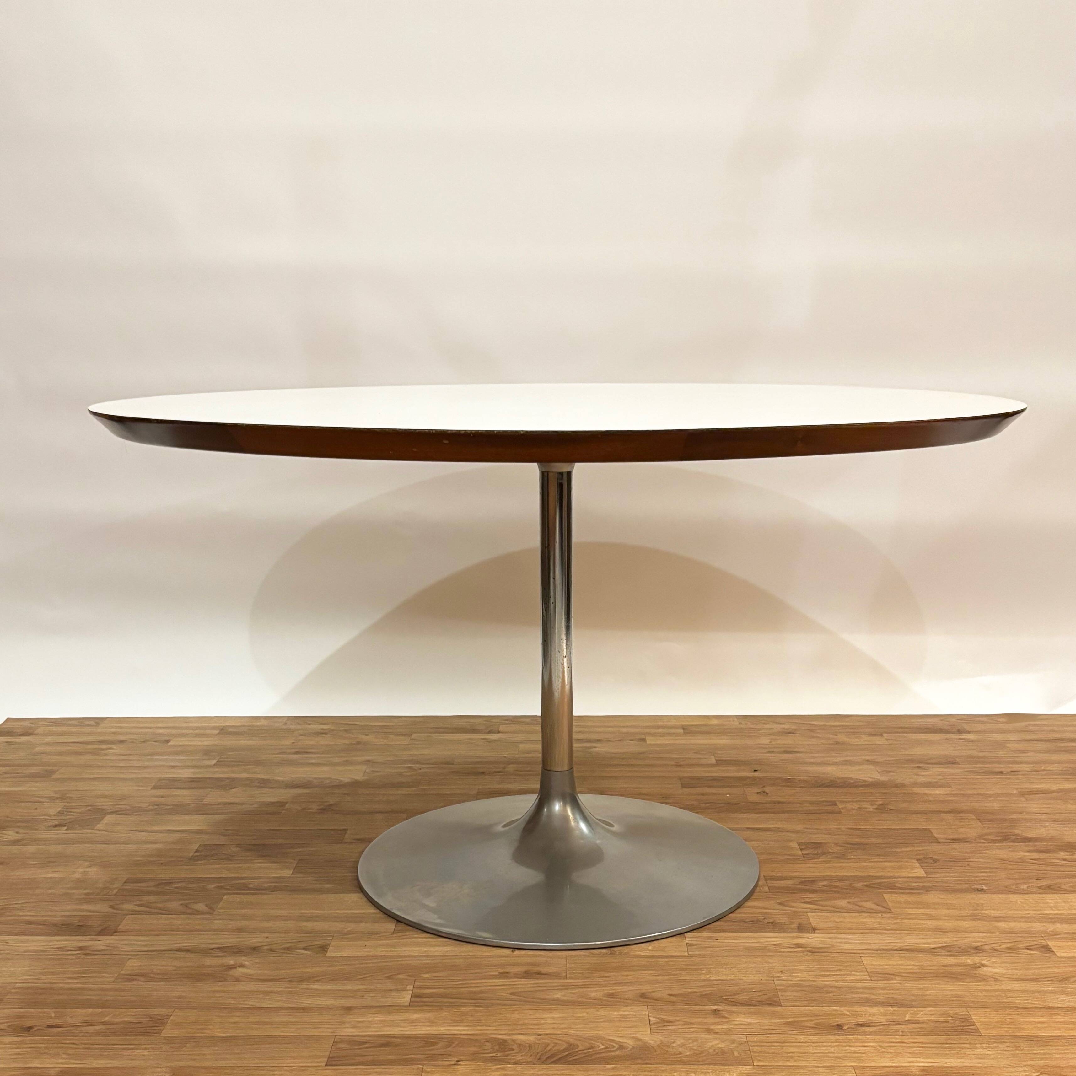 70s round tulip dining table