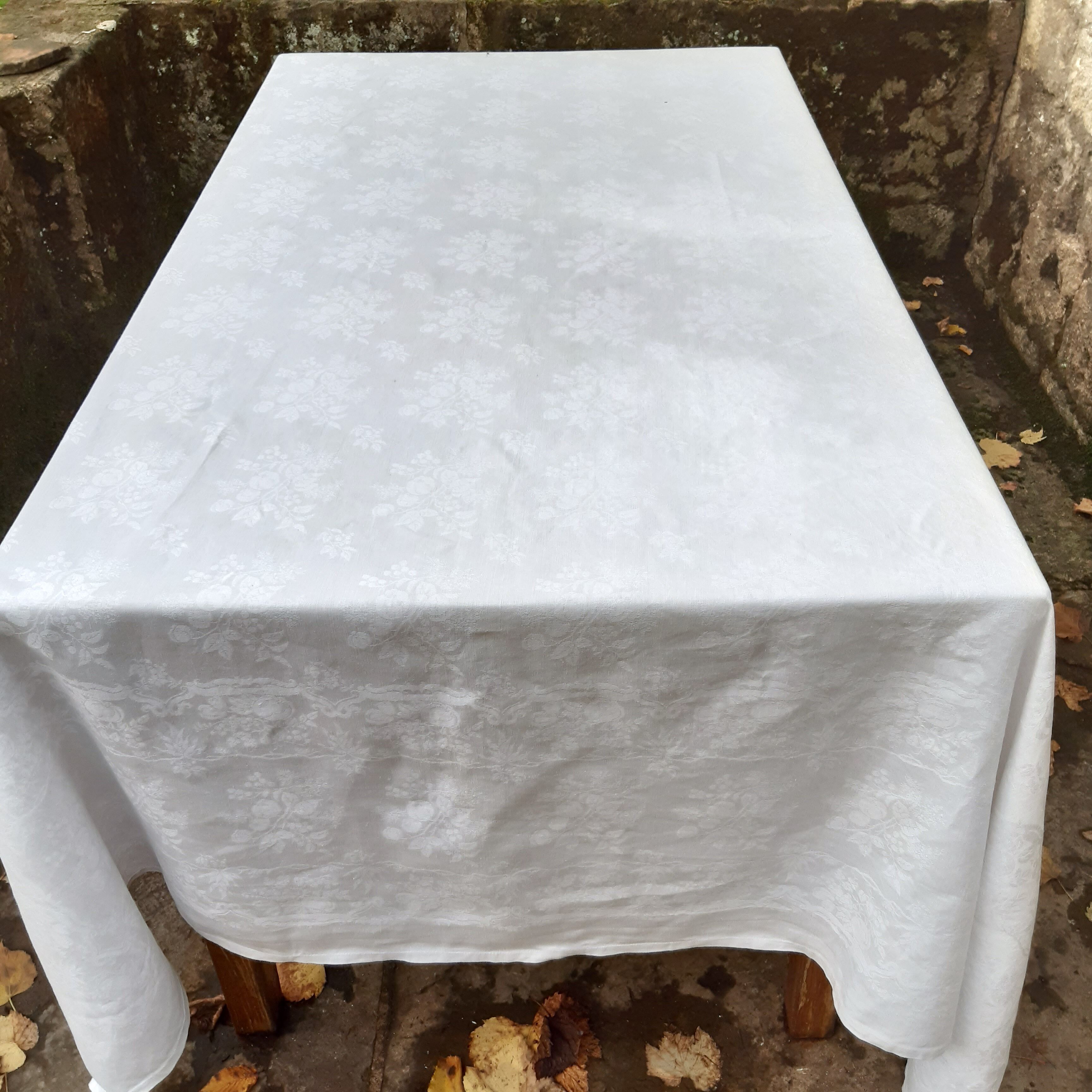 Old damask tablecloth with floral decorations 1.73 x 2.15 m