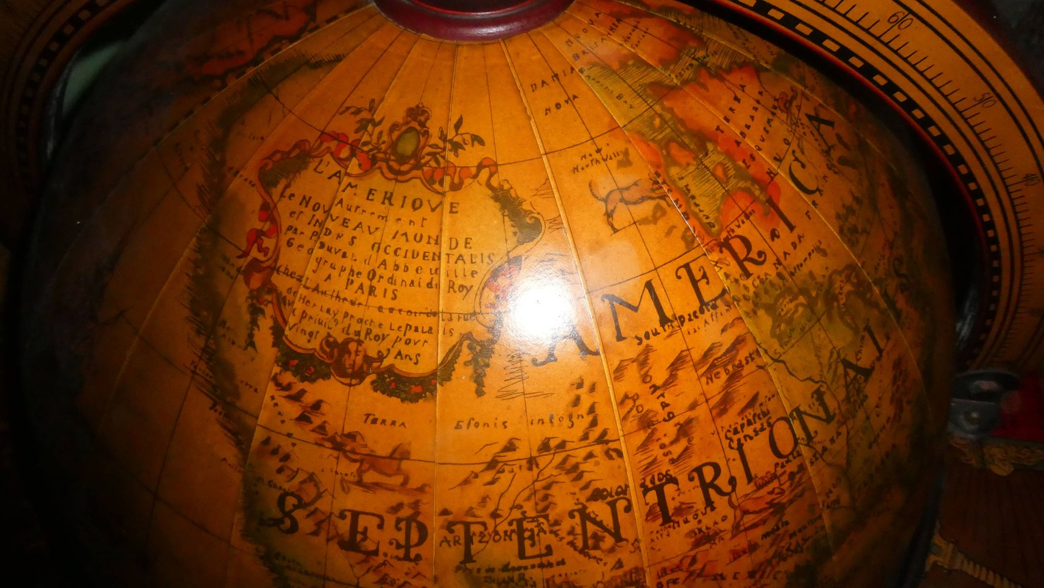 Globe bar vintage