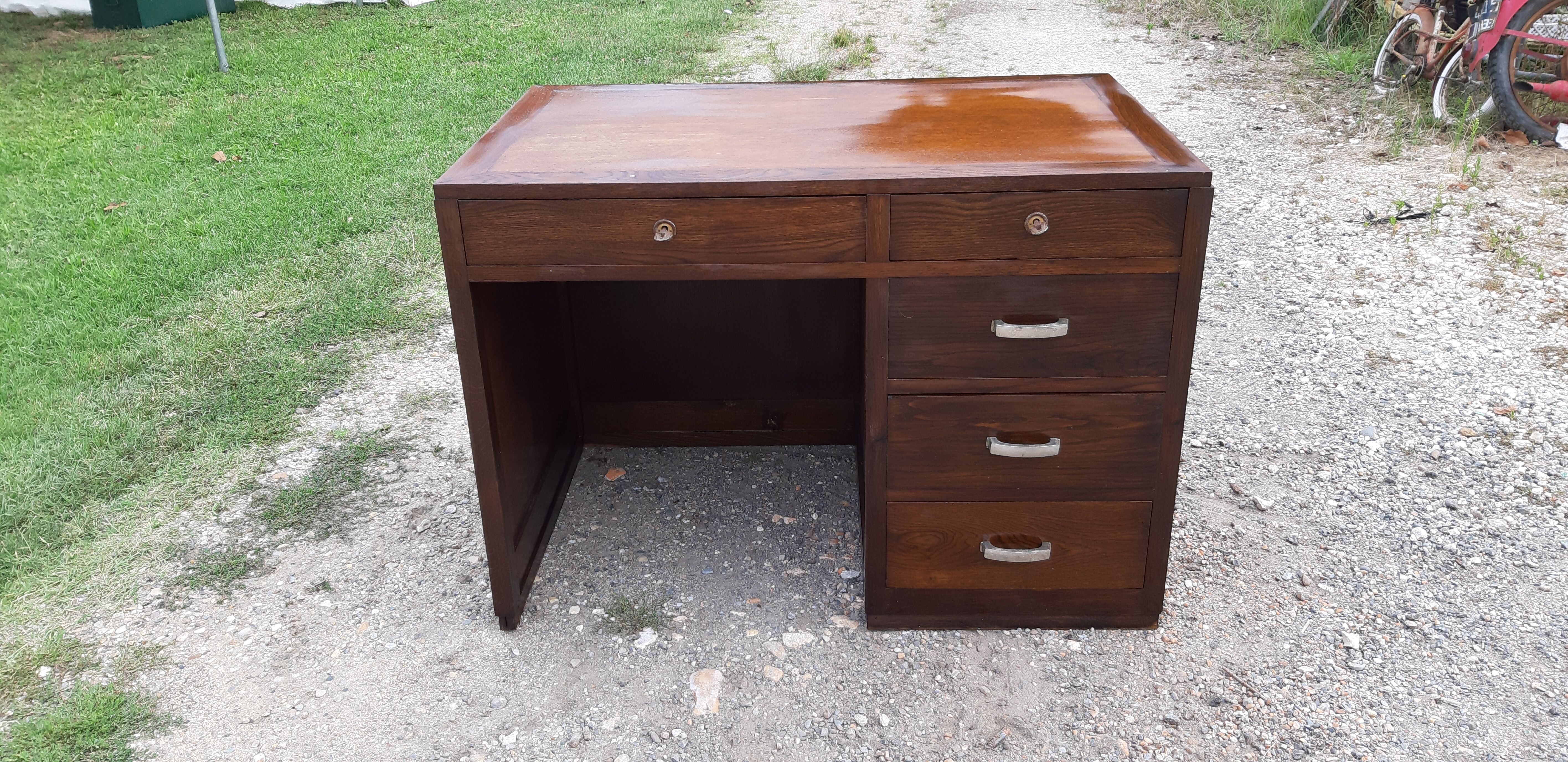 Oak wood desk from the 1930s