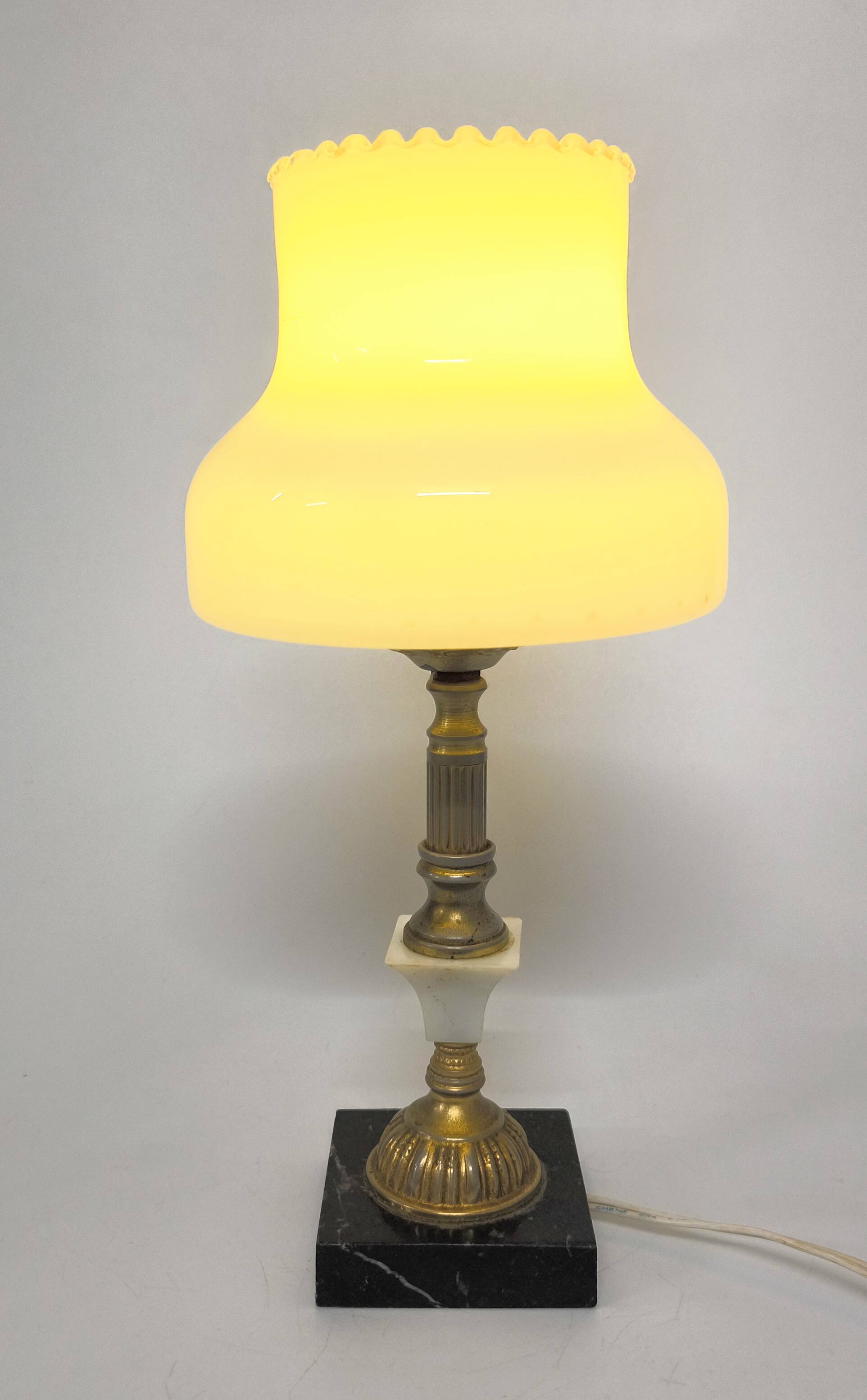 Lampara opalina blanca years 50