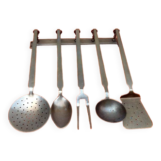 Server 5 solid brass kitchen utensils