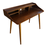 Scandinavian desk