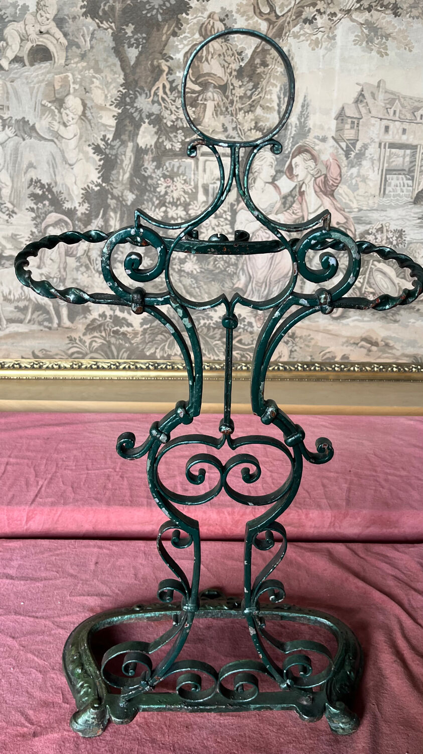 Umbrella stand in enameled cast iron and vintage iron