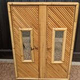 Doll cabinet