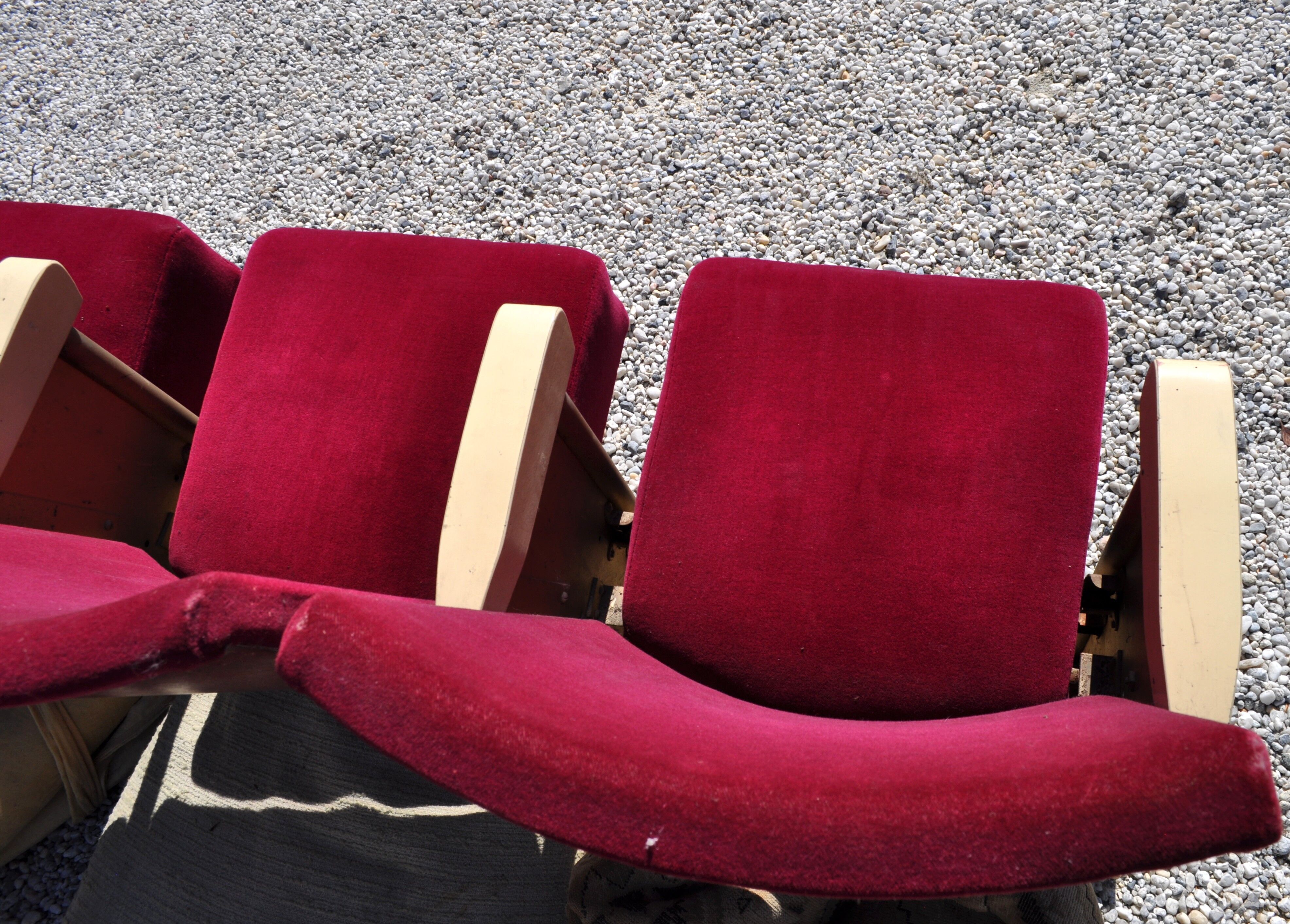 3-seat vintage cinema seat