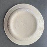 Plat faience ancienne signé