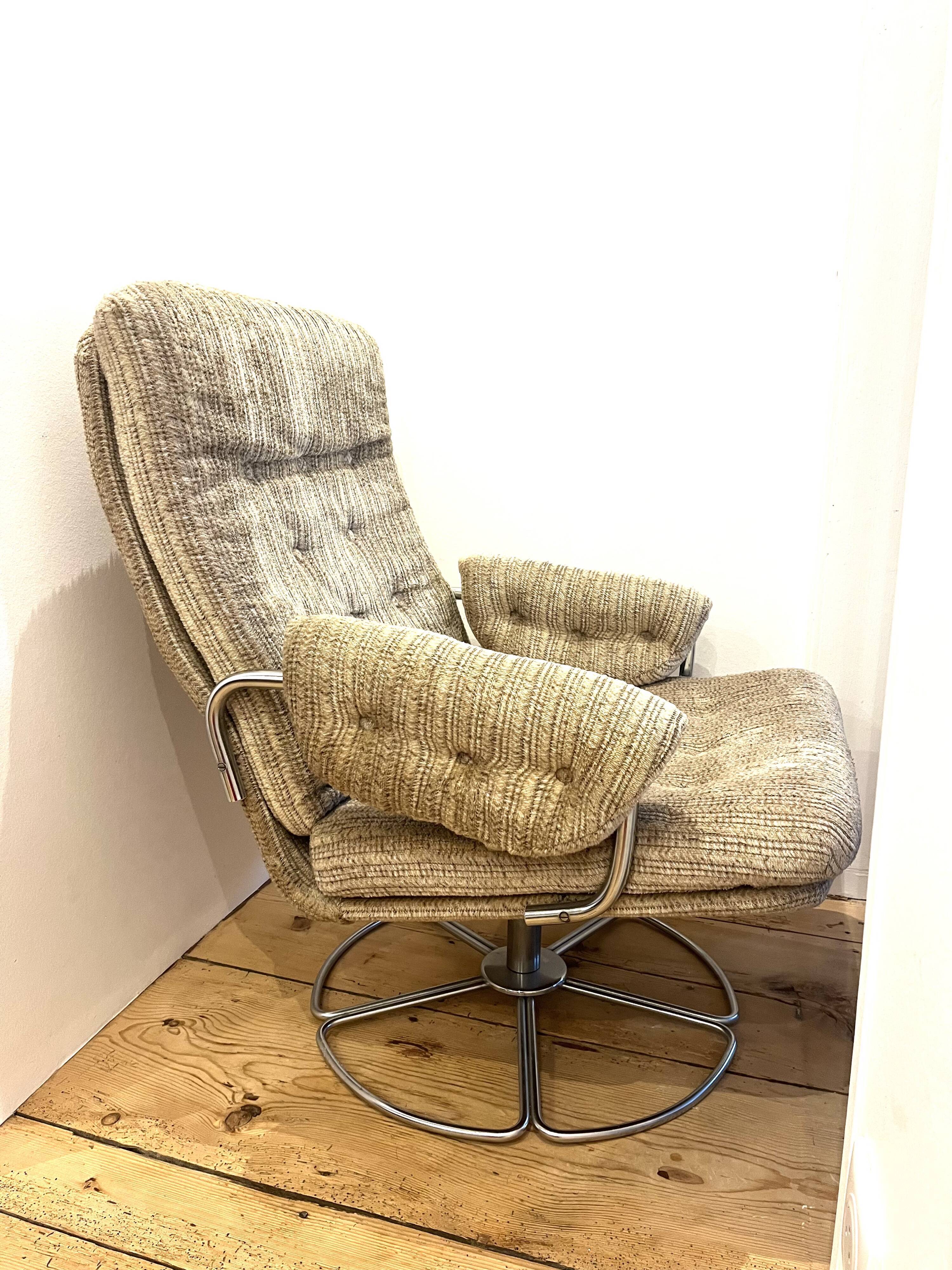 Pair of Bruno Mathsson armchairs for DUX