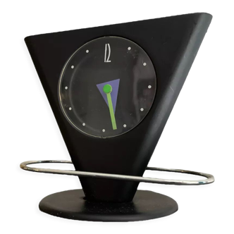 Table clock style Memphis 80s