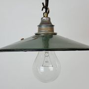 Lumière émaillée verte industrielle, années 1950