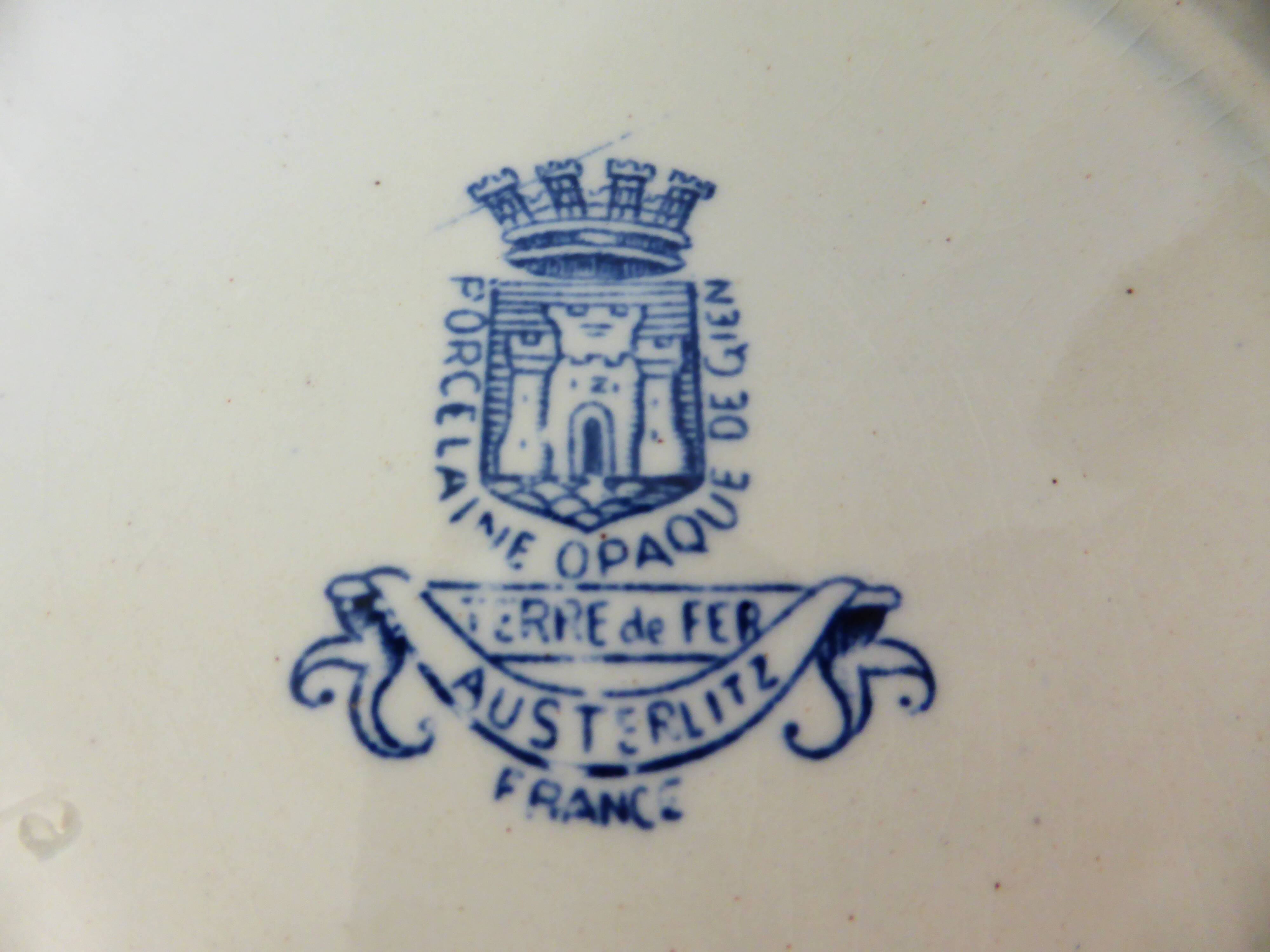 3 assiettes creuses en terre de fer Gien modèle Austerlitz 2106211