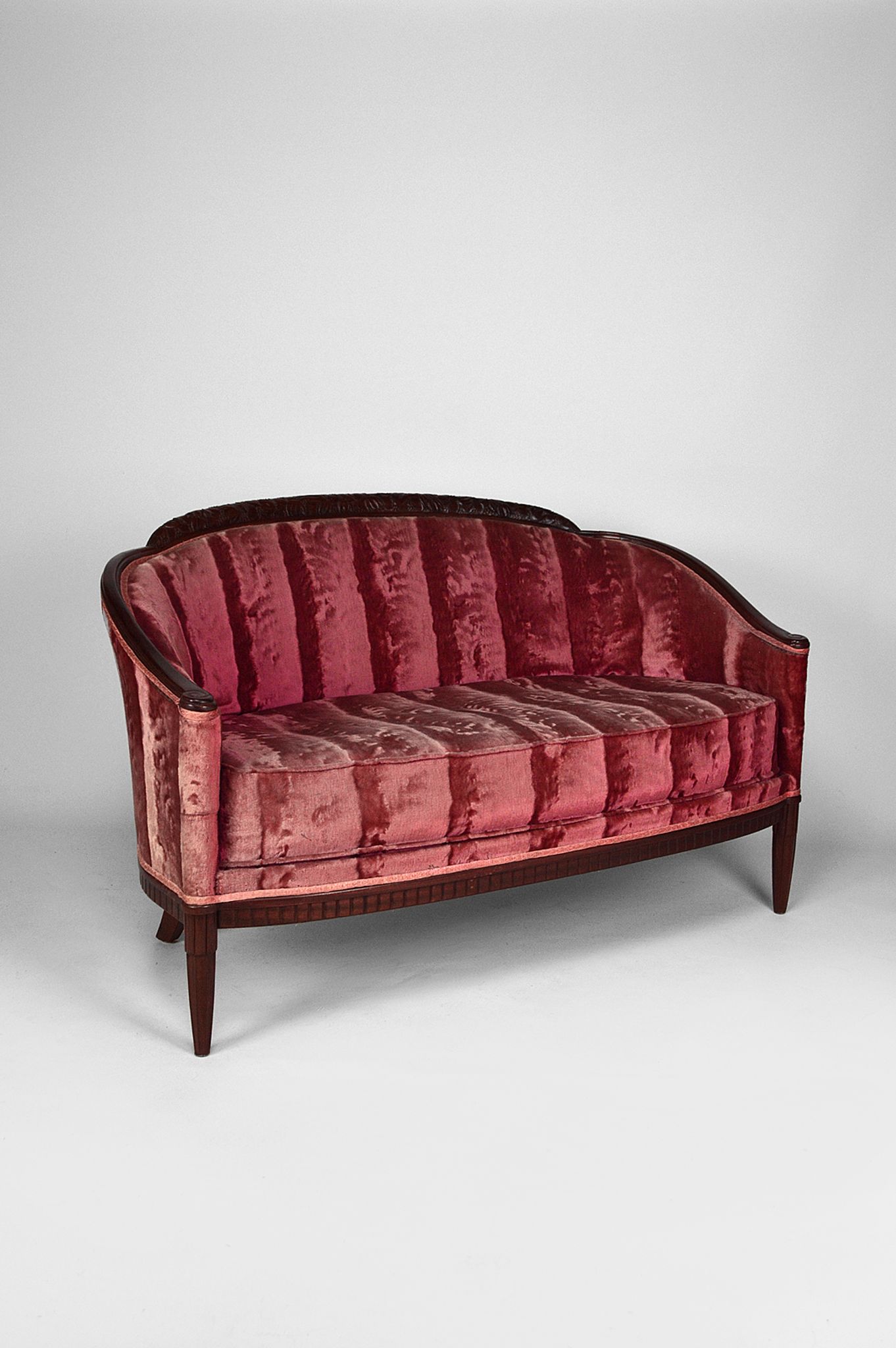 Art Deco Salon by Paul Follot in pink velvet, circa 1920