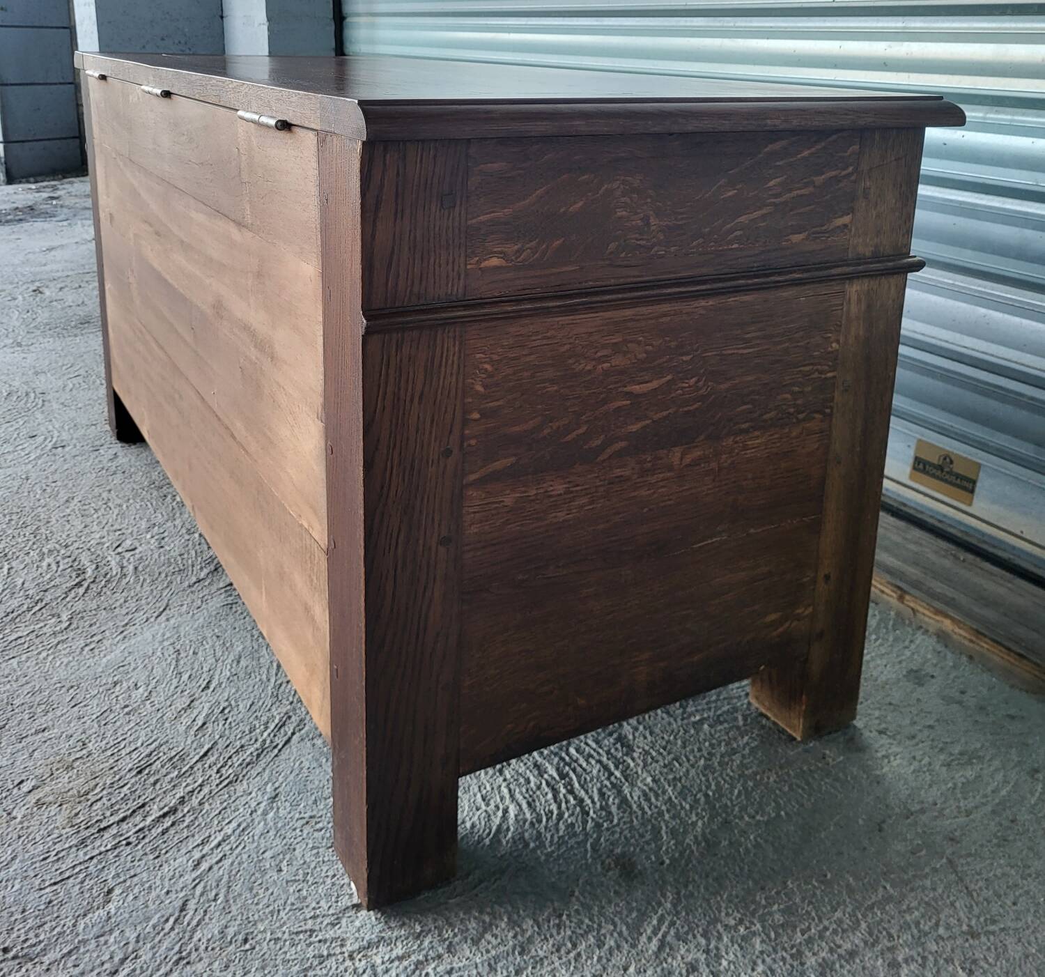 Wedding chest, wood, storage, in solid oak pegged