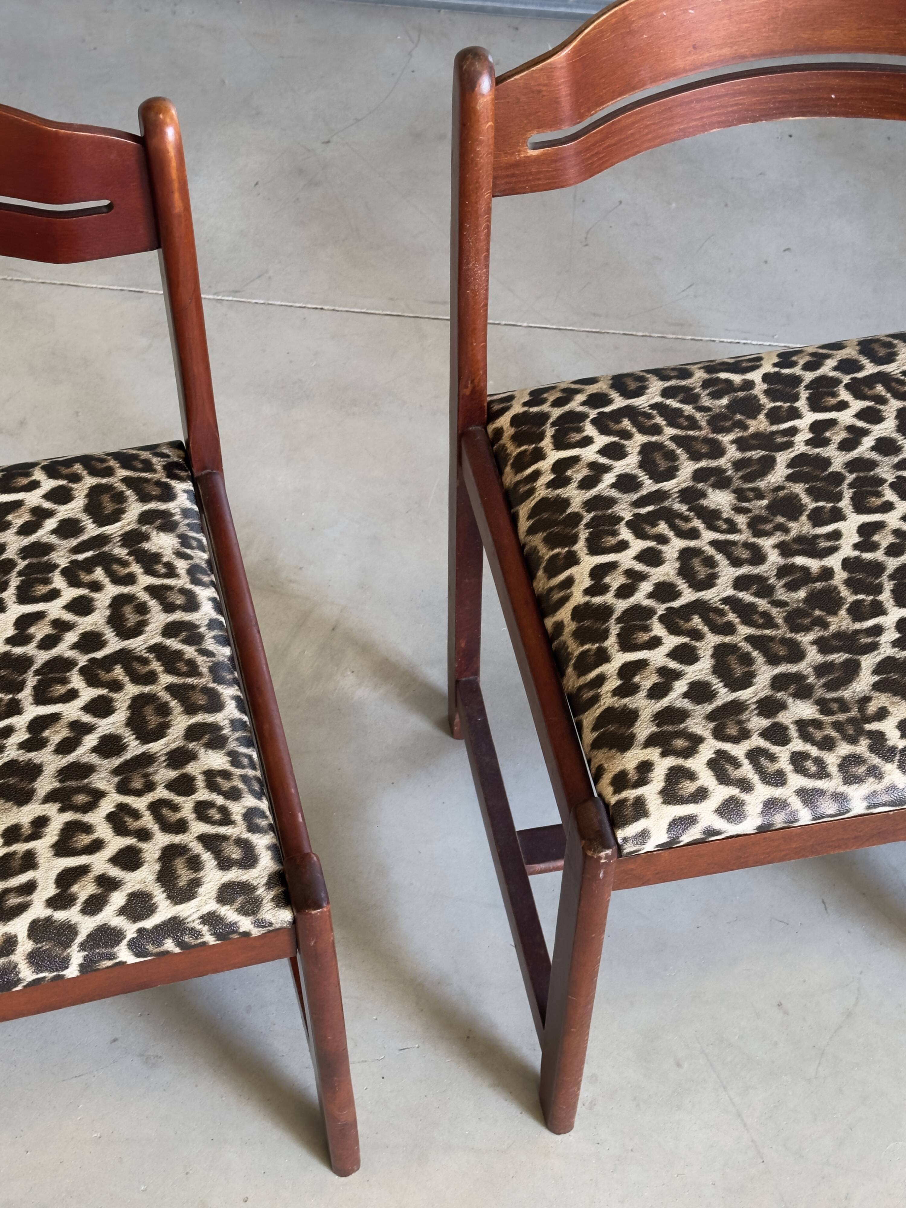 Set of 4 vintage hand-woven chairs