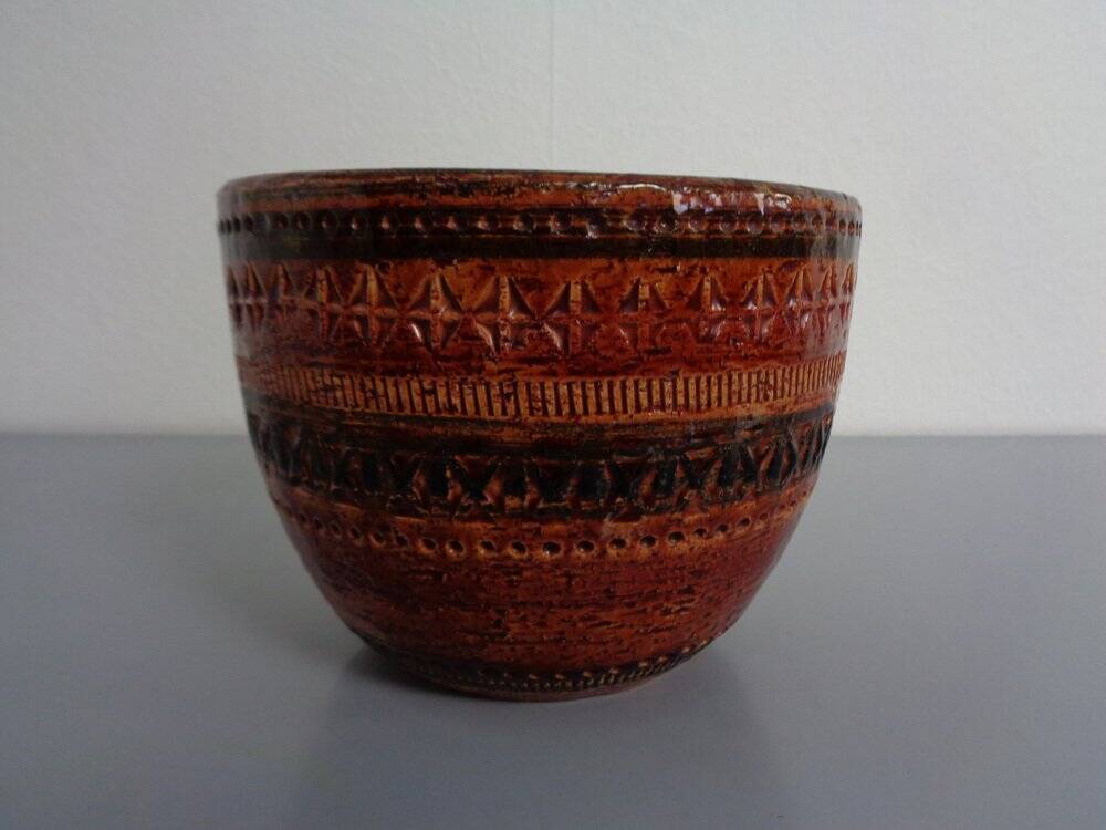 Italian ceramic cachepot by Aldo Londi for Bitossi, 1960s.