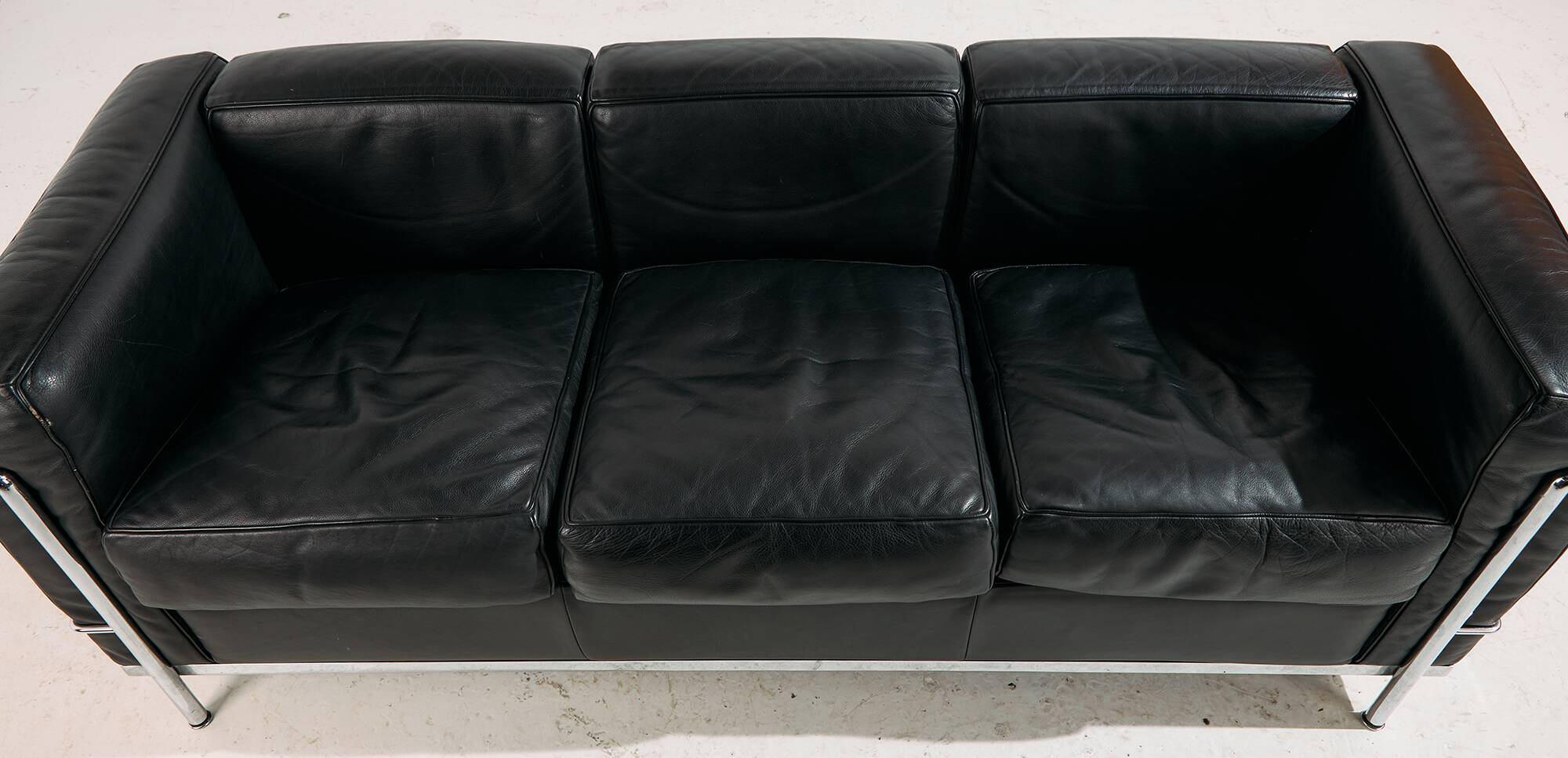 LC2 sofa by Le Corbusier, Pierre Jeanneret and Charlotte Perriand for Cassina