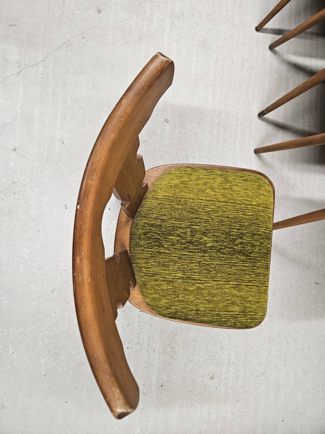 Lot  8 chaises bistrot 1970"