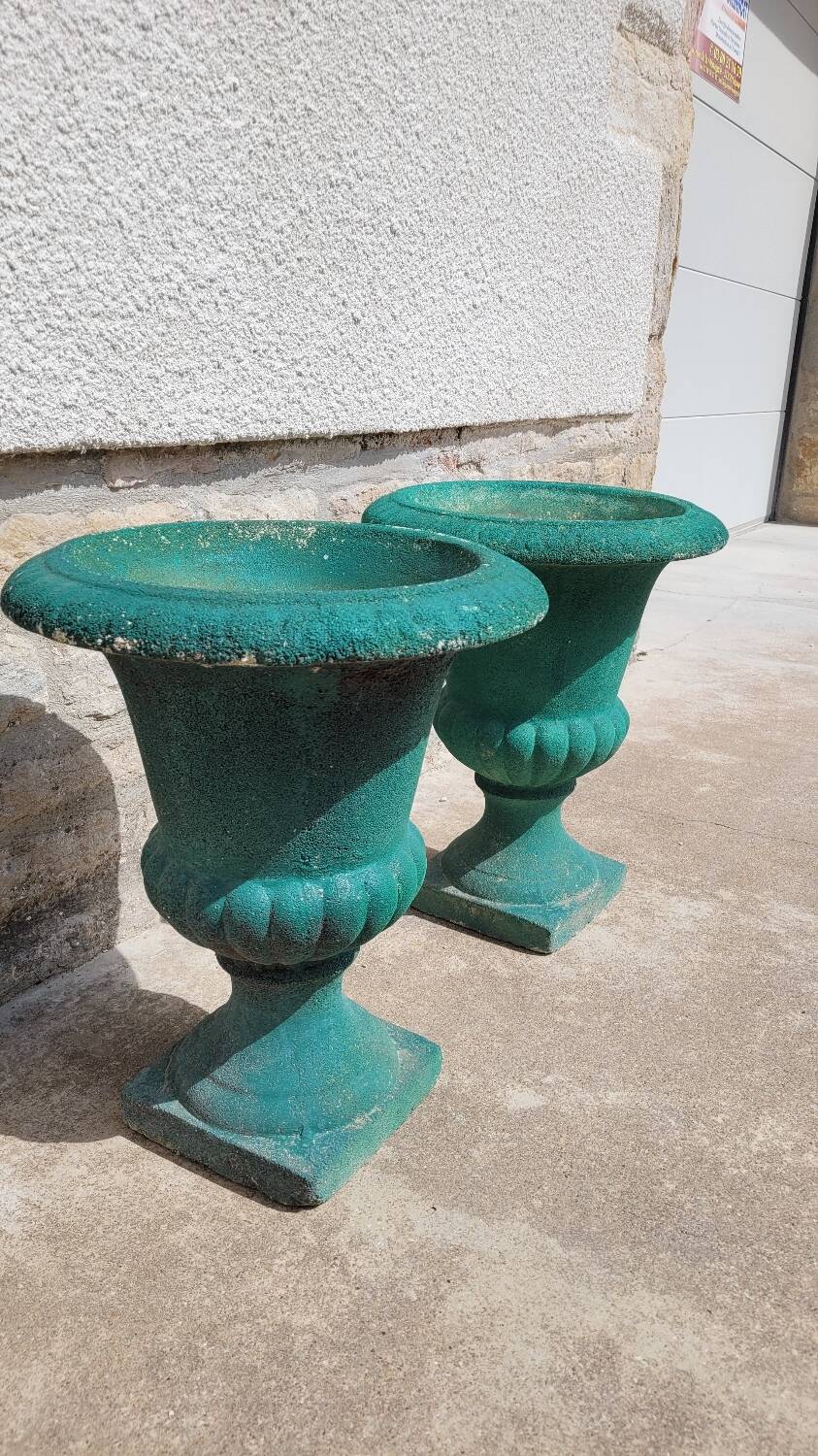 Pair of Medici Vases in old reconstituted stone 1950s