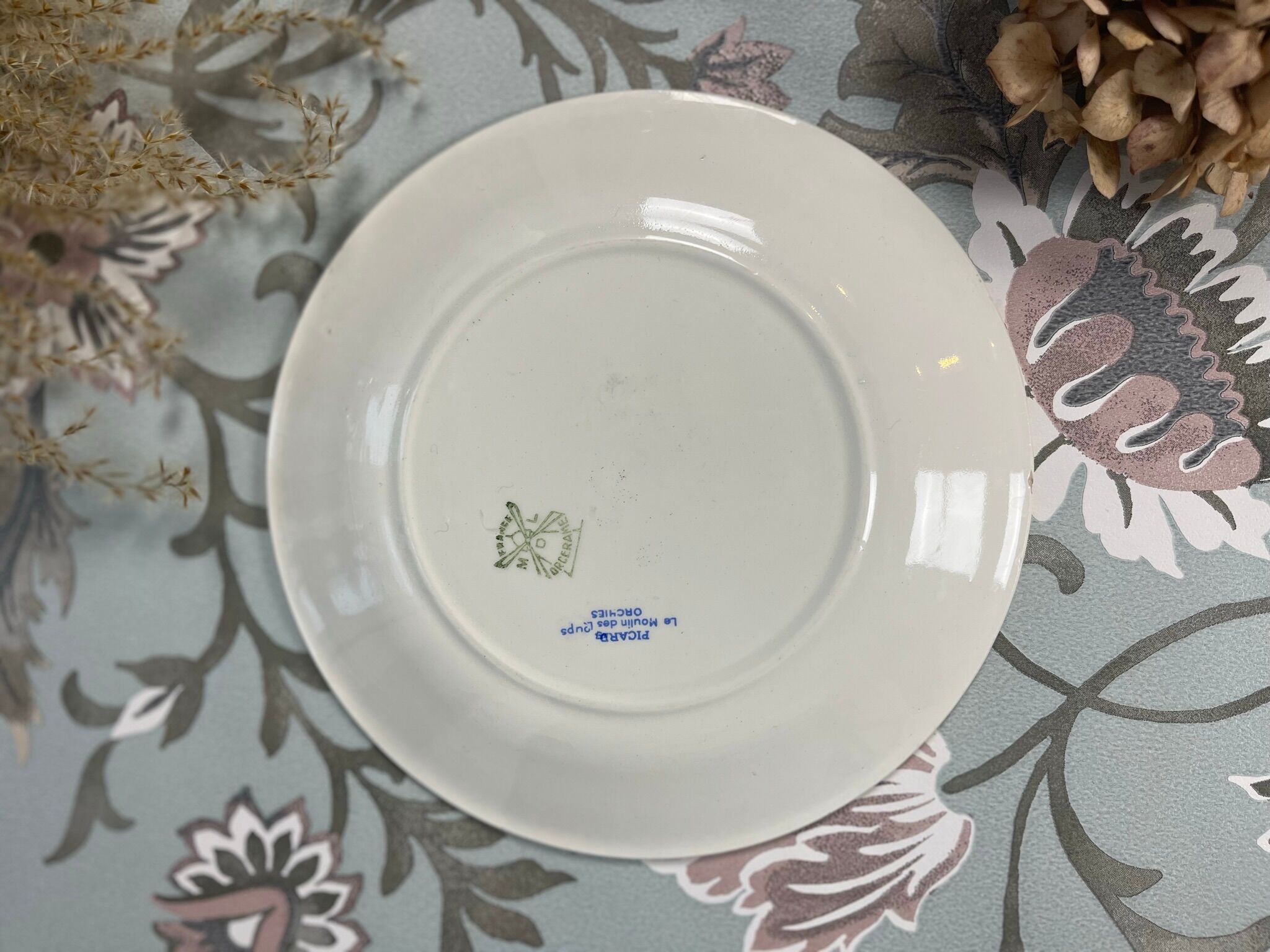 Set of 11 dessert plates Moulin des Loups Orchies