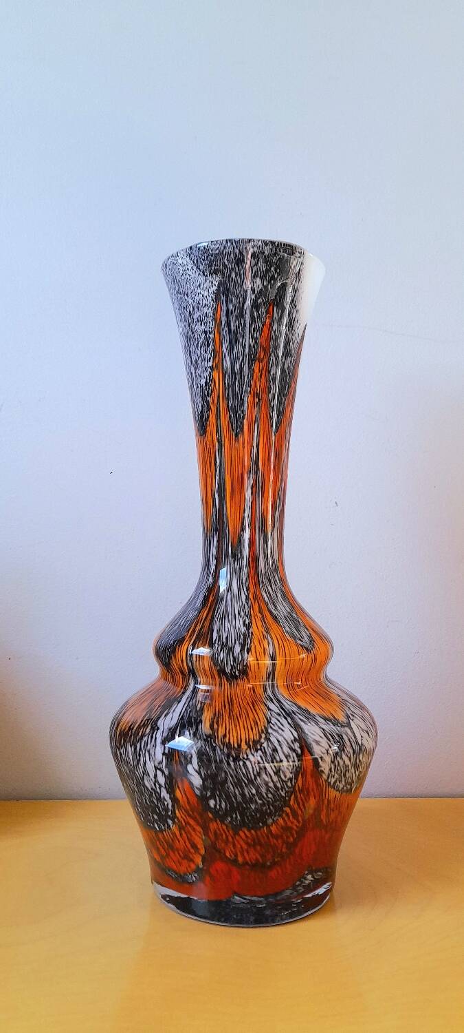 Opaline vase by Carlo Moretti 70s