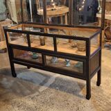 Vitrine ancienne sur pieds