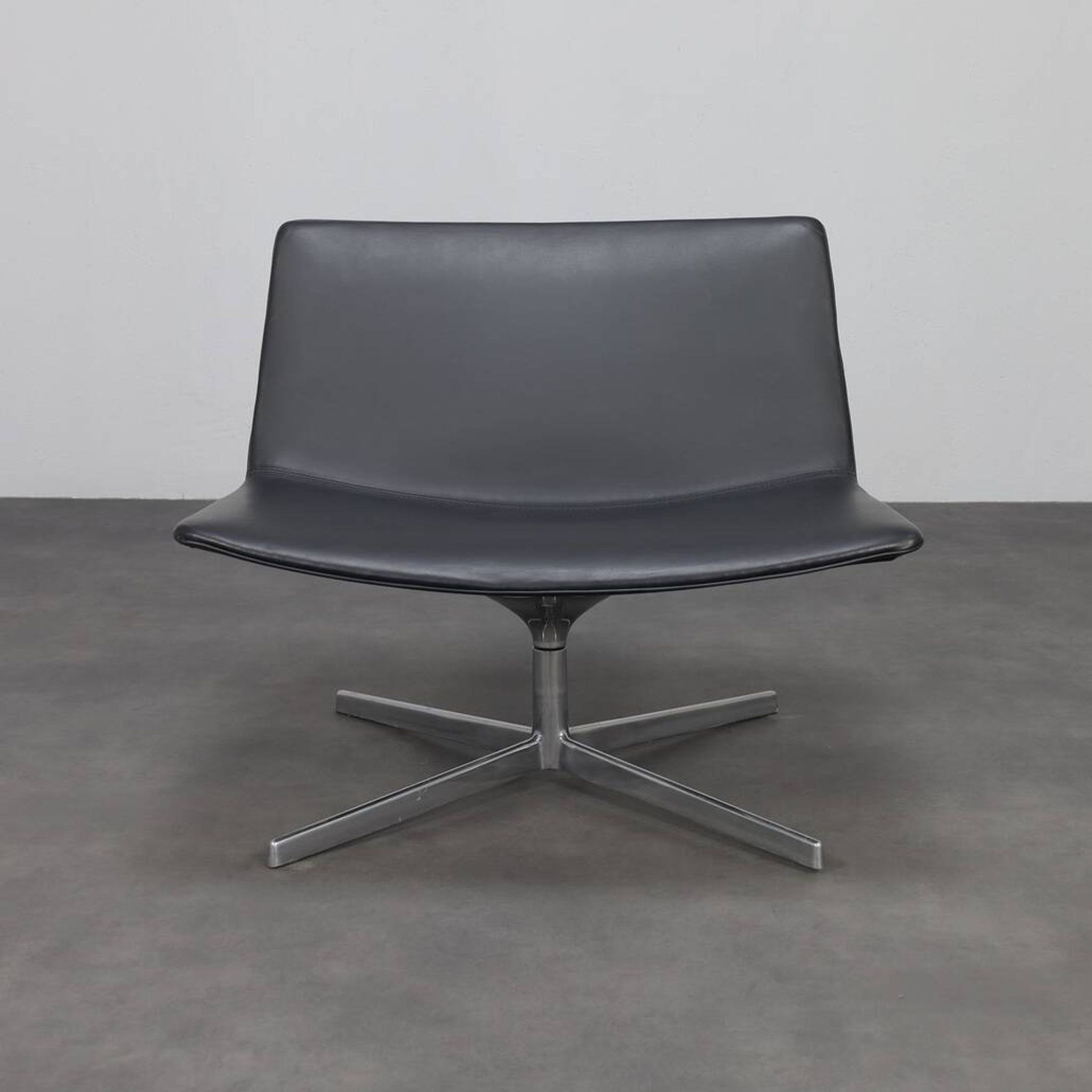 Swivel Lounge Chair "Catifa 80" by Lievore Altherr Molina for Arper, Italy,