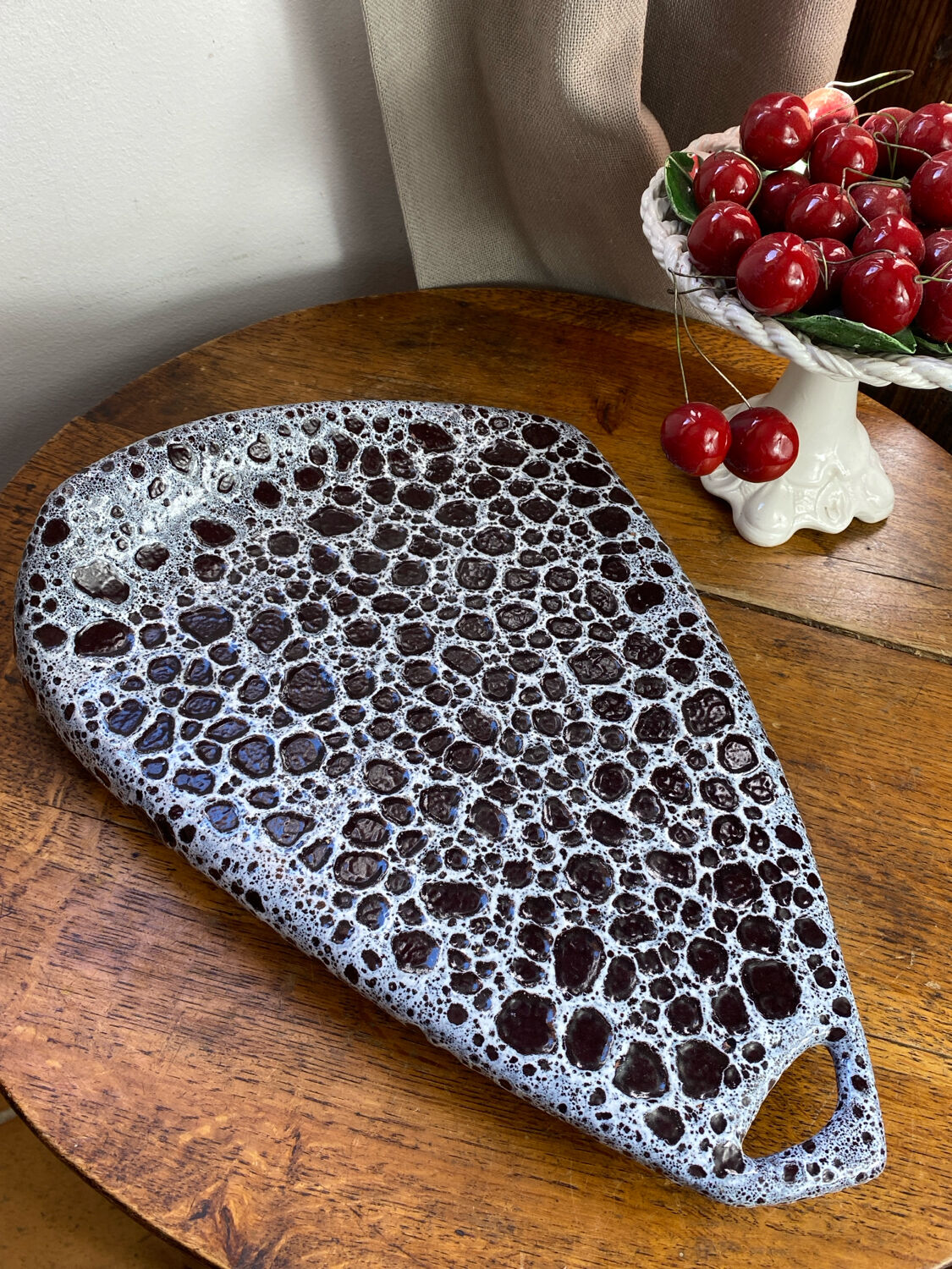 Ceramic plate, signed Le Vaucour, Vallauris