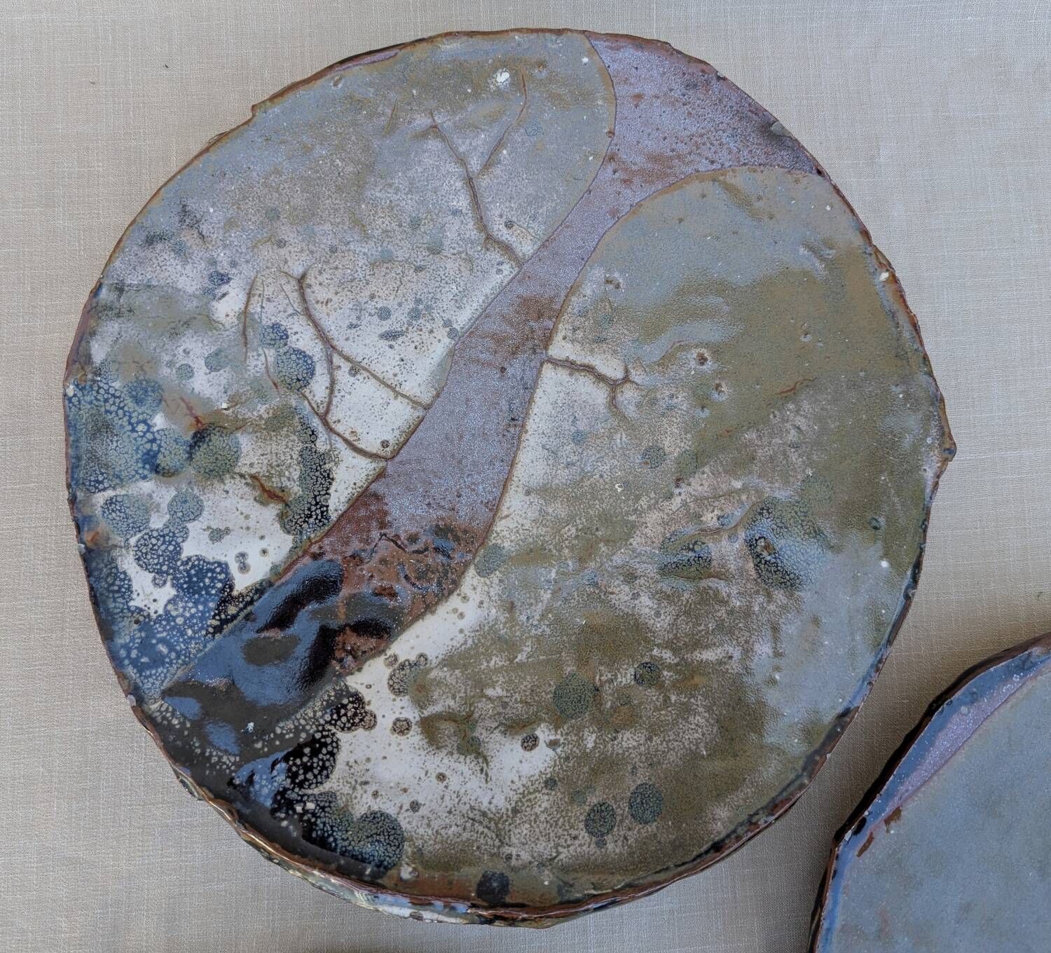 Georges Sybesma three stoneware ceramic dishes circa 1990/2000