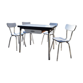 Set of table and four chairs formica