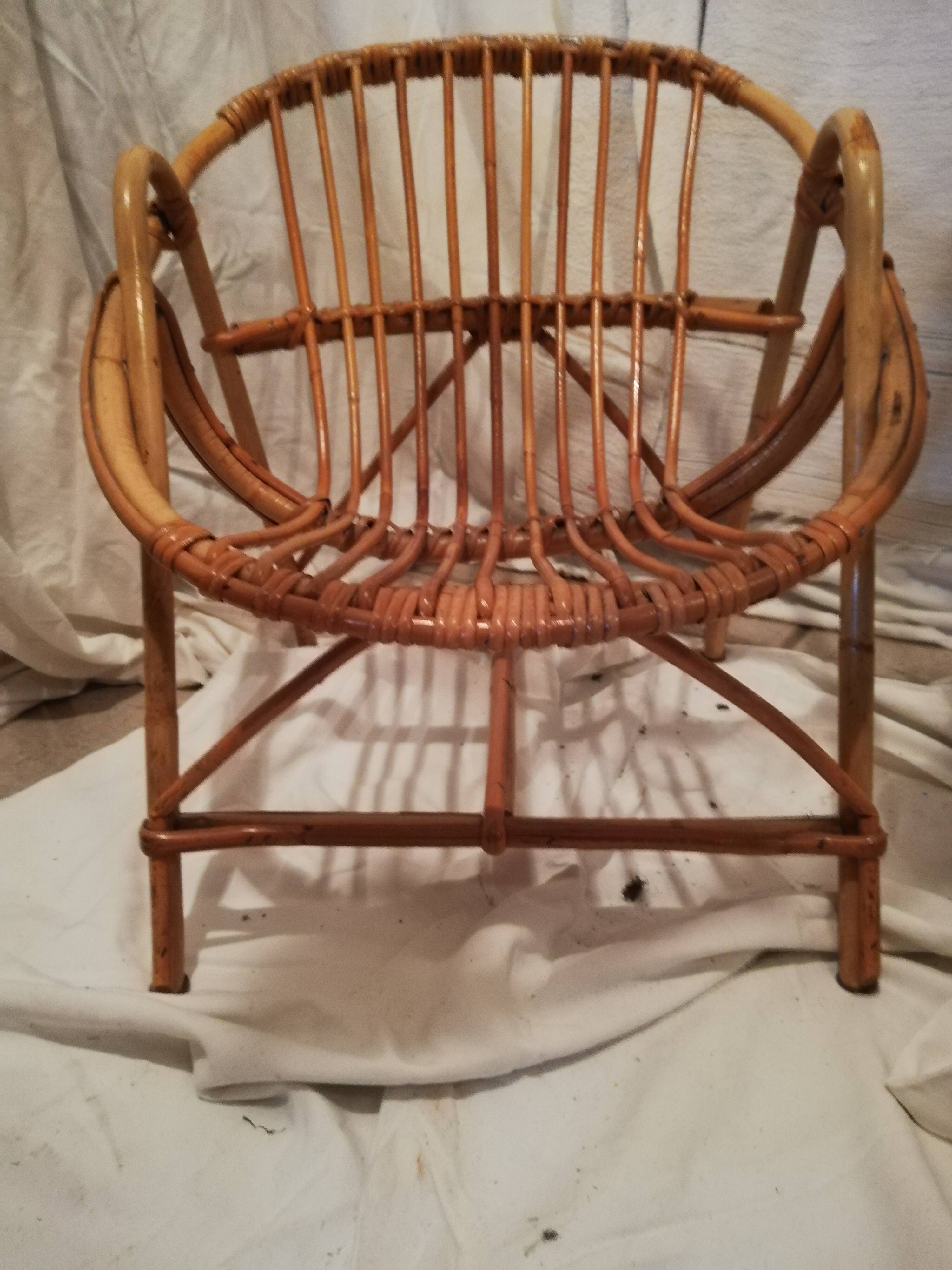 Children's rattan bucket chair