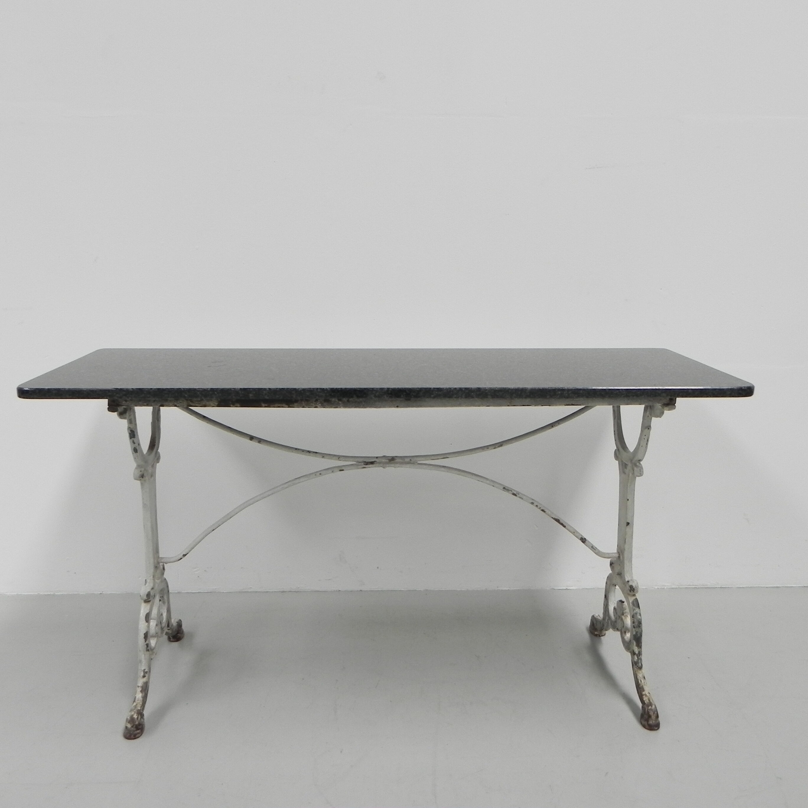 XL Garden table made in Paris, bistro table with granite top