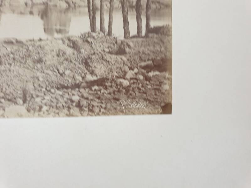 Pascal Sébah (1823-1886) - Photographie, tirage albuminé - "Les rochers de Konosso, Egypte"