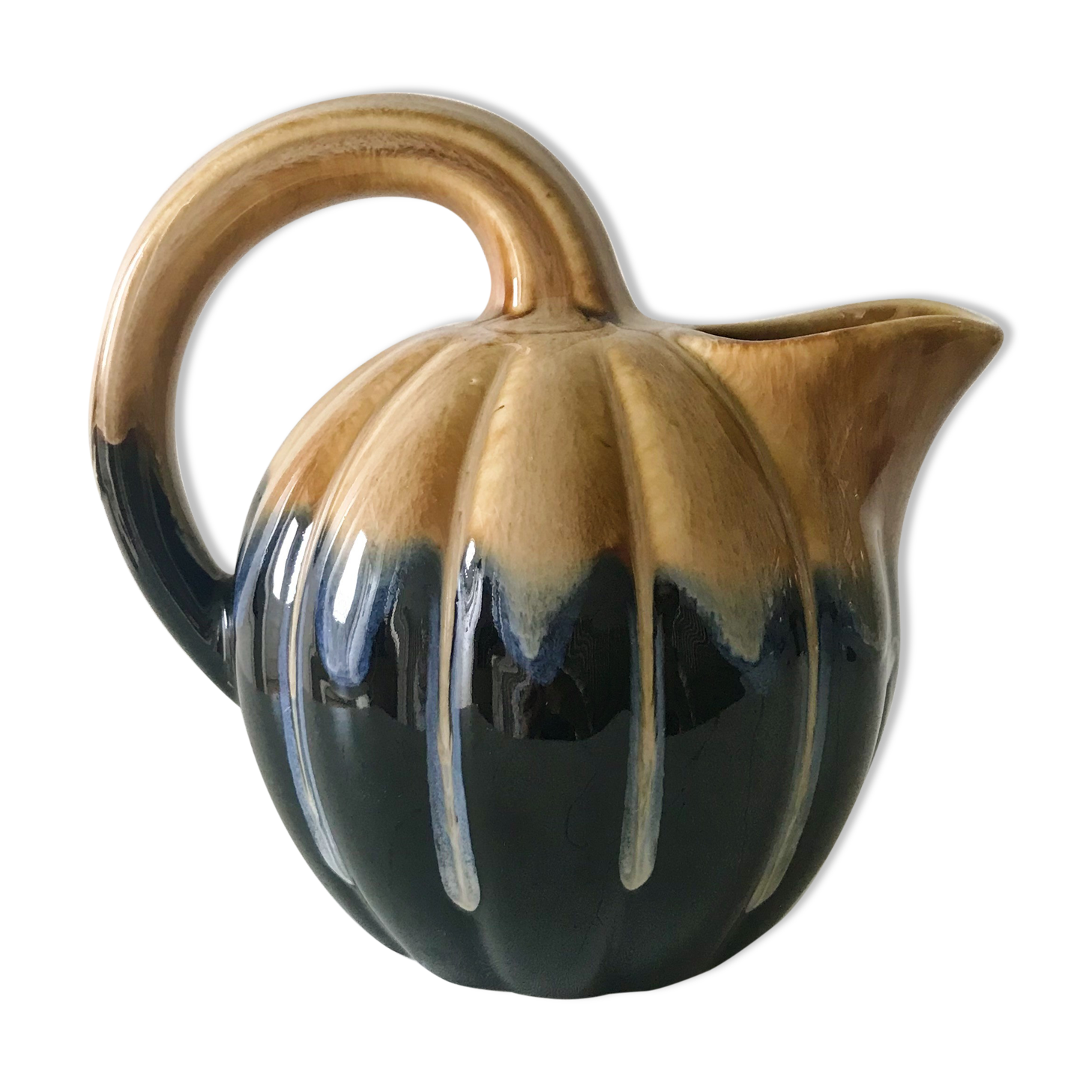 Jug old pumpkin shape