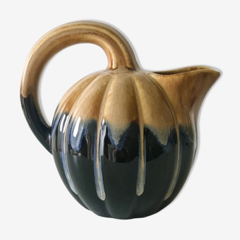 Jug old pumpkin shape