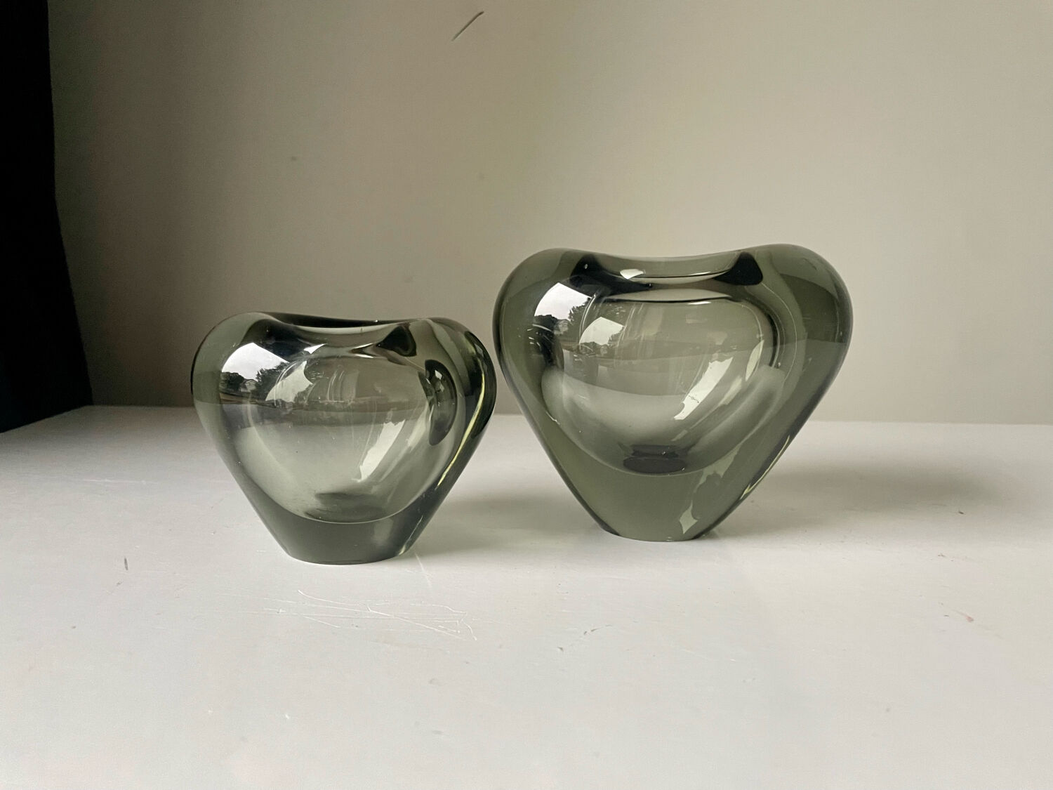 Set of 2 heart shaped Holmegaard crystal vases by Per Lutken